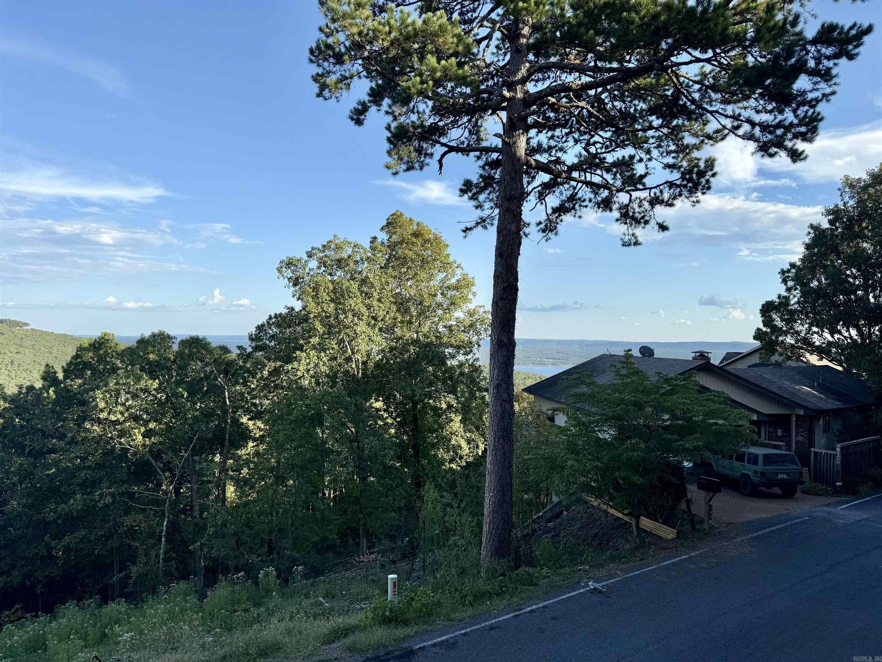 CLIFFSIDE LODGE - Residential