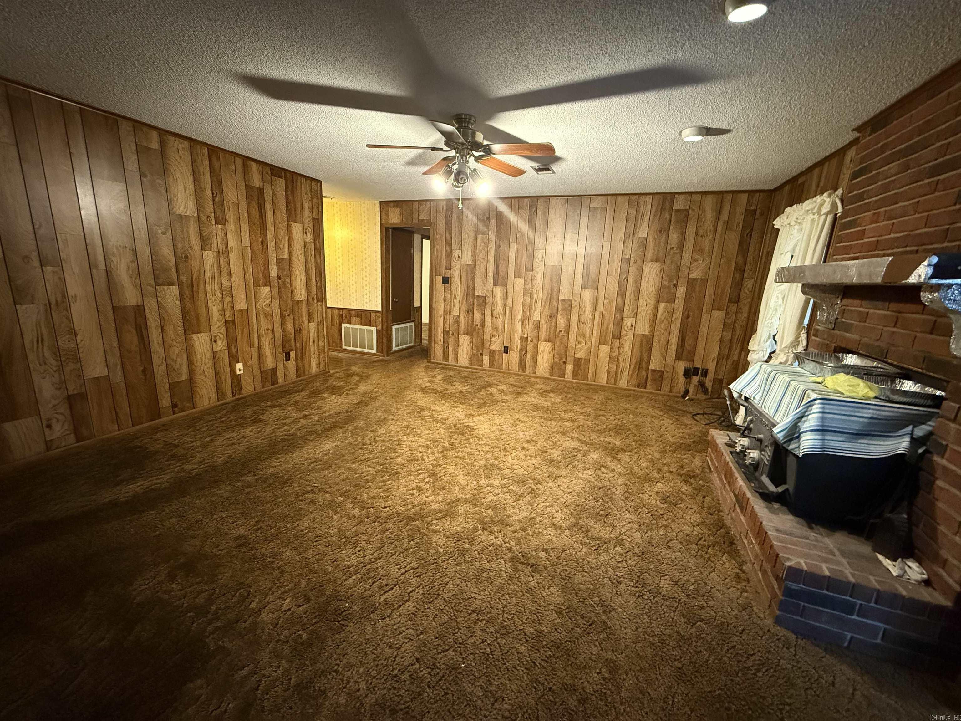 INDIAN HILLS PHASE - Residential