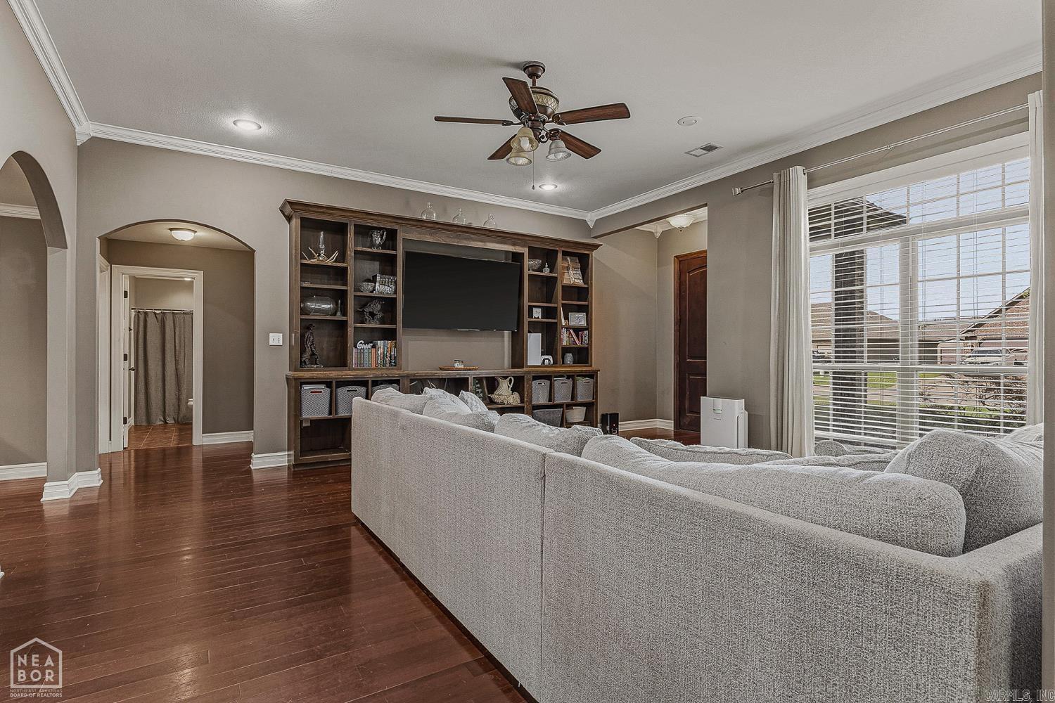 CARRIAGE HILL - Residential