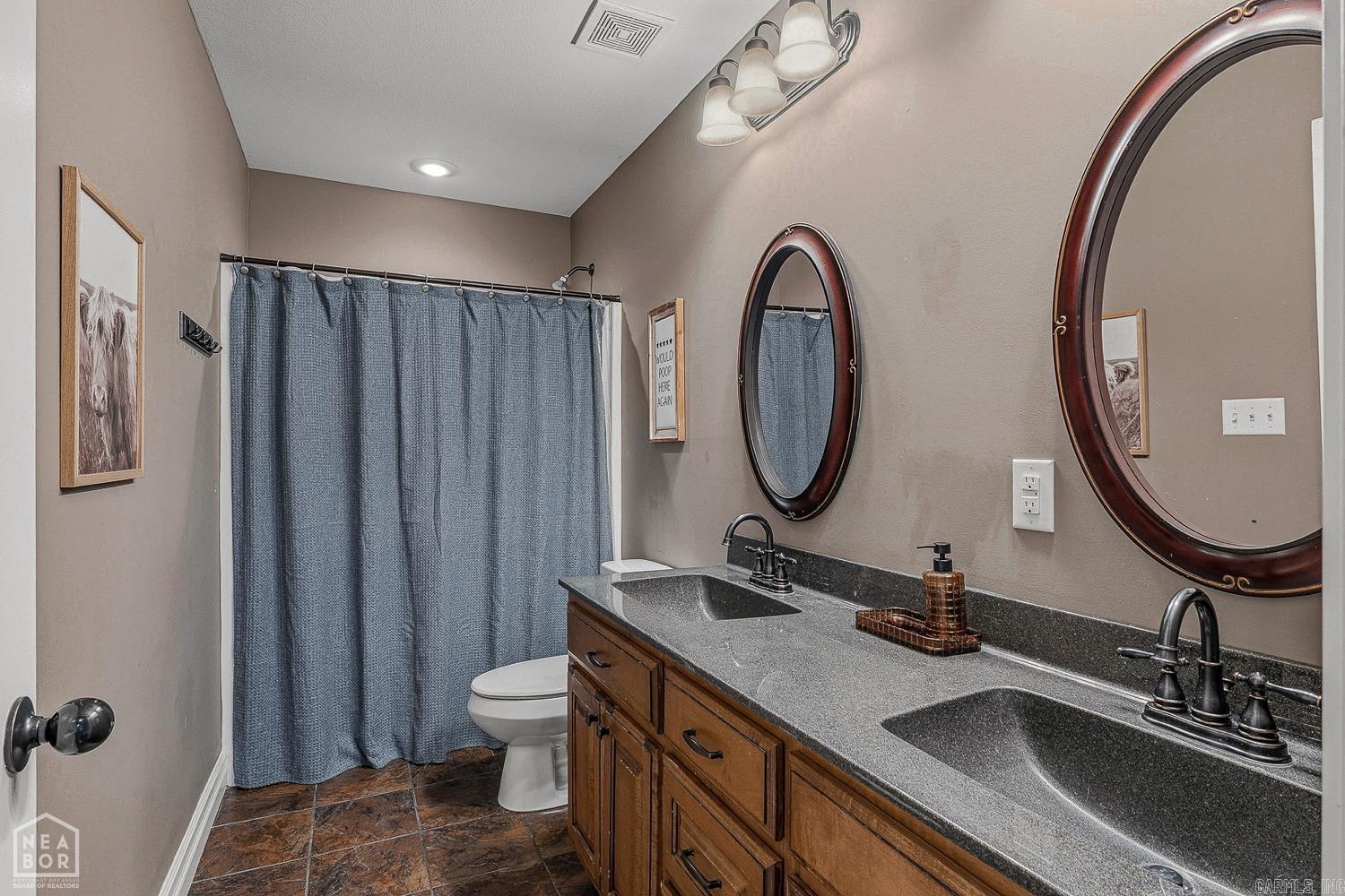 CARRIAGE HILL - Residential