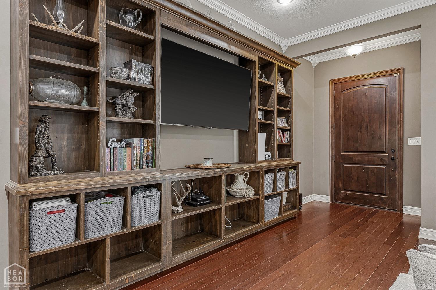 CARRIAGE HILL - Residential