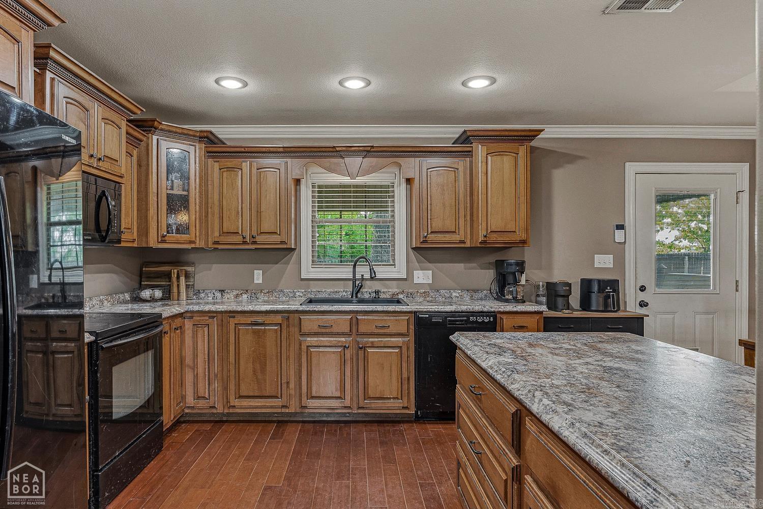 CARRIAGE HILL - Residential