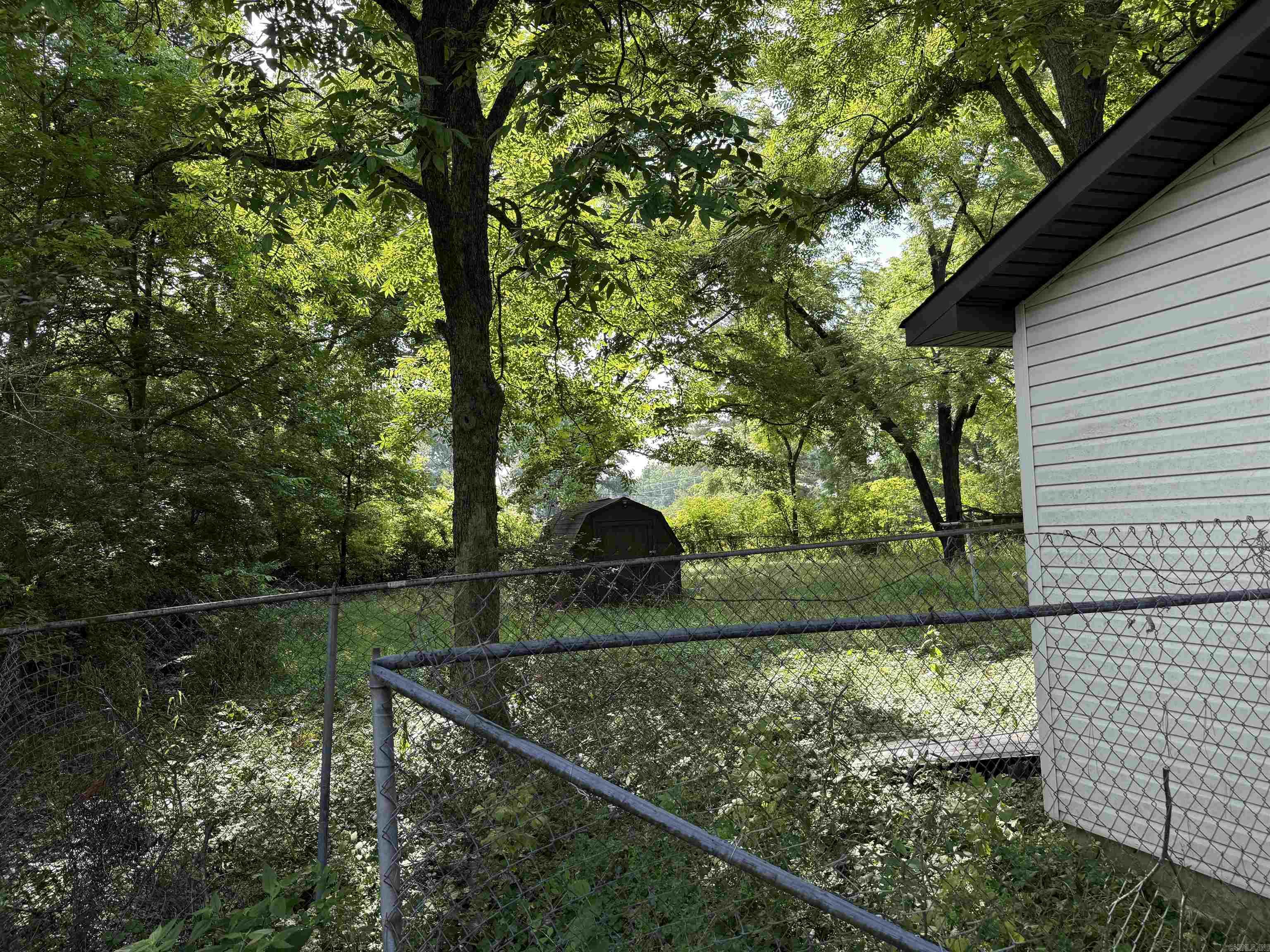 SALLY'S REPLAT OF NORTHWEST - Residential