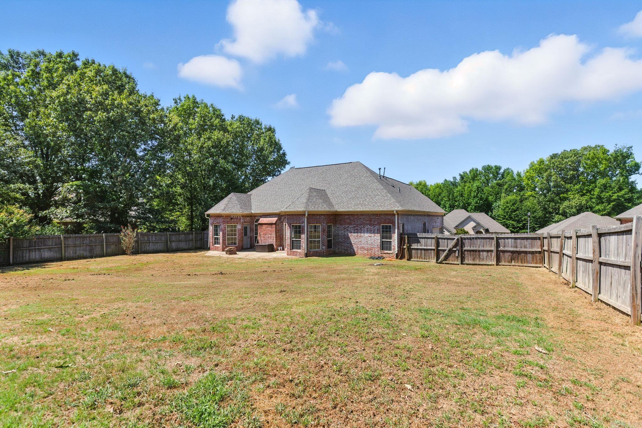 SHADOW CREEK - Residential