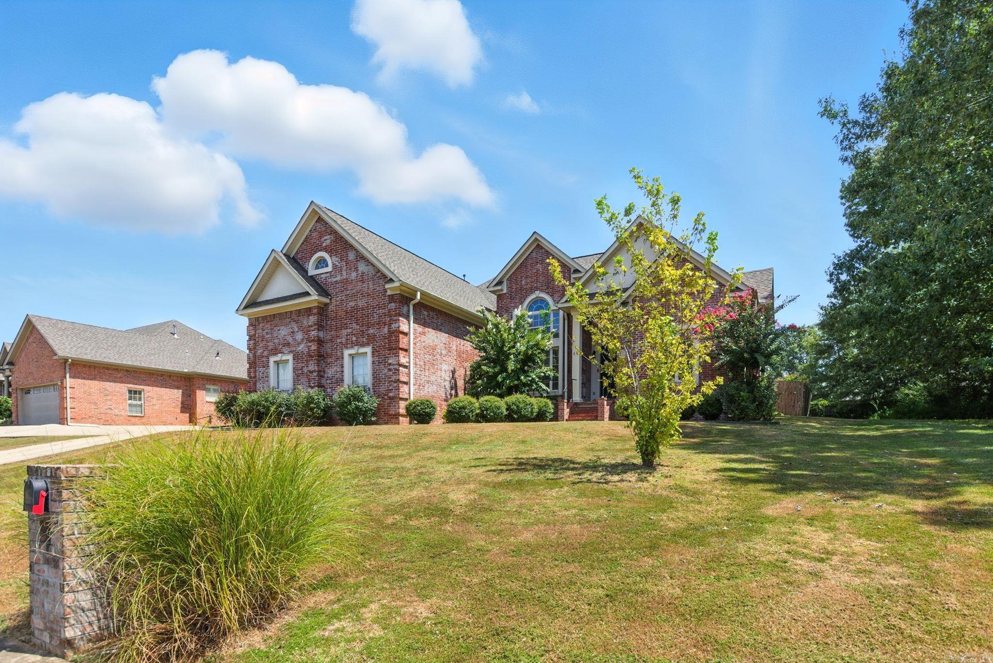 SHADOW CREEK - Residential