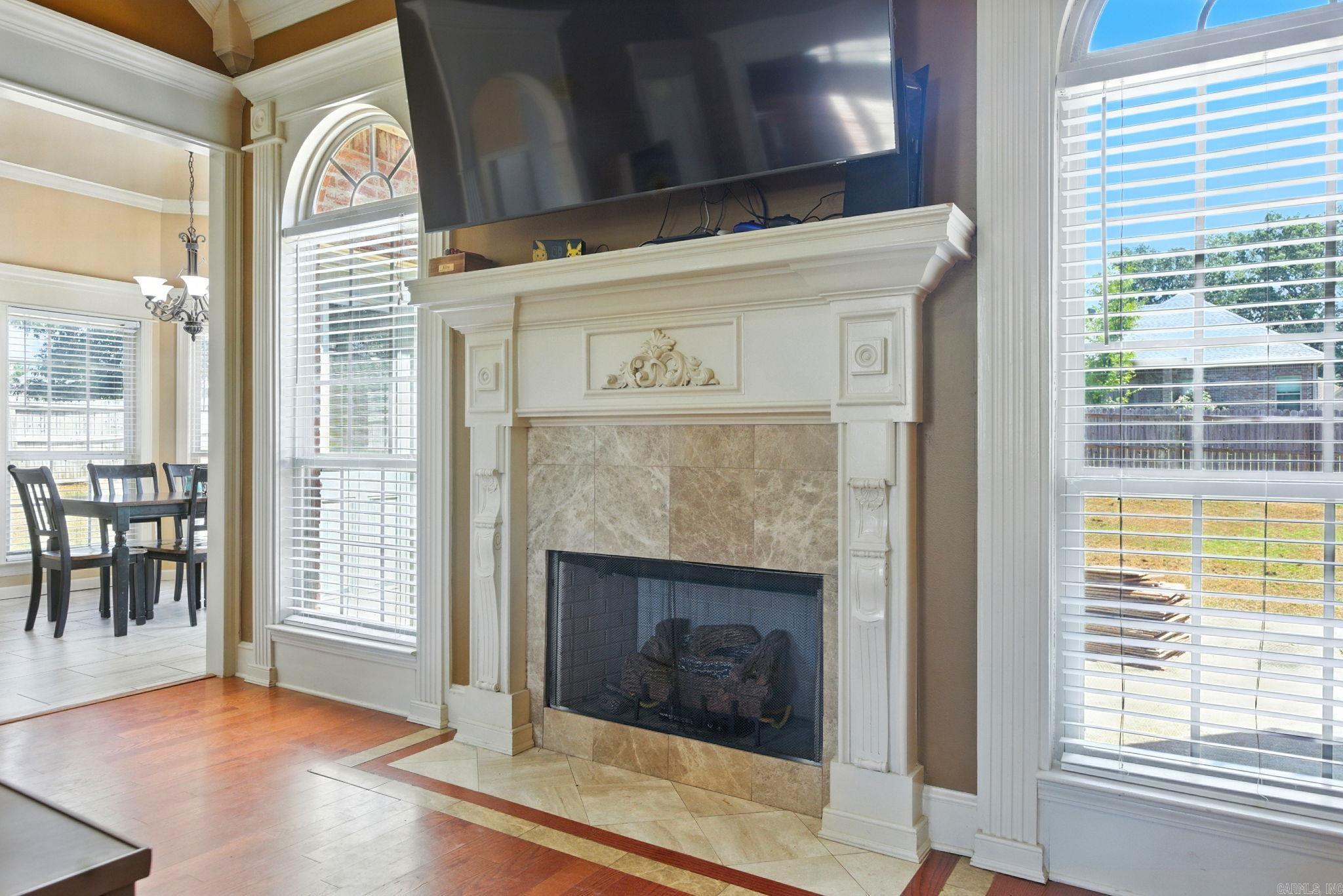 SHADOW CREEK - Residential