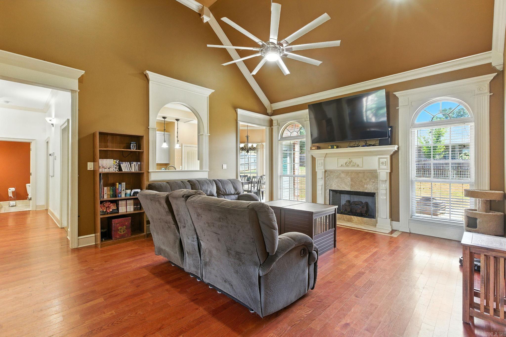 SHADOW CREEK - Residential