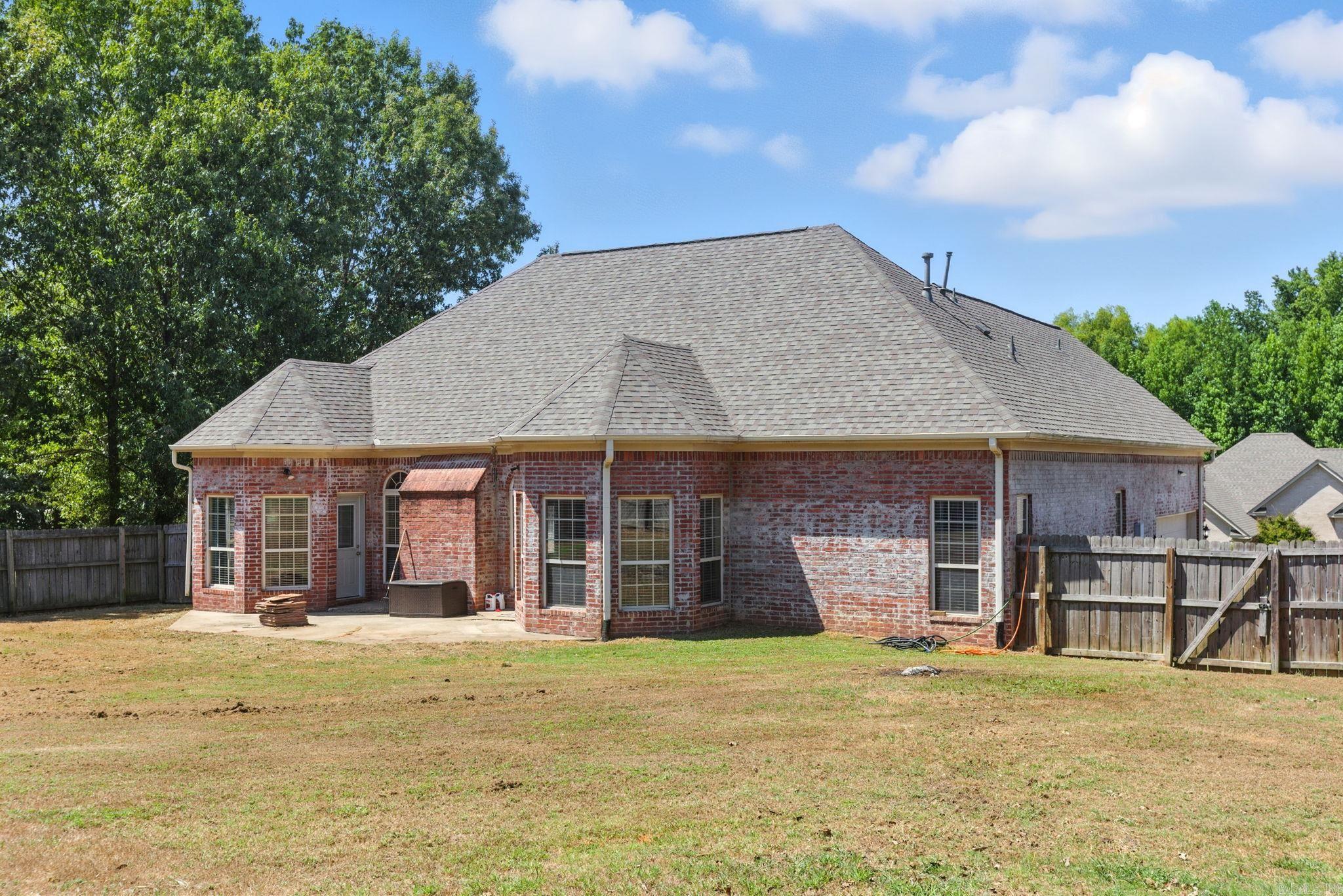 SHADOW CREEK - Residential