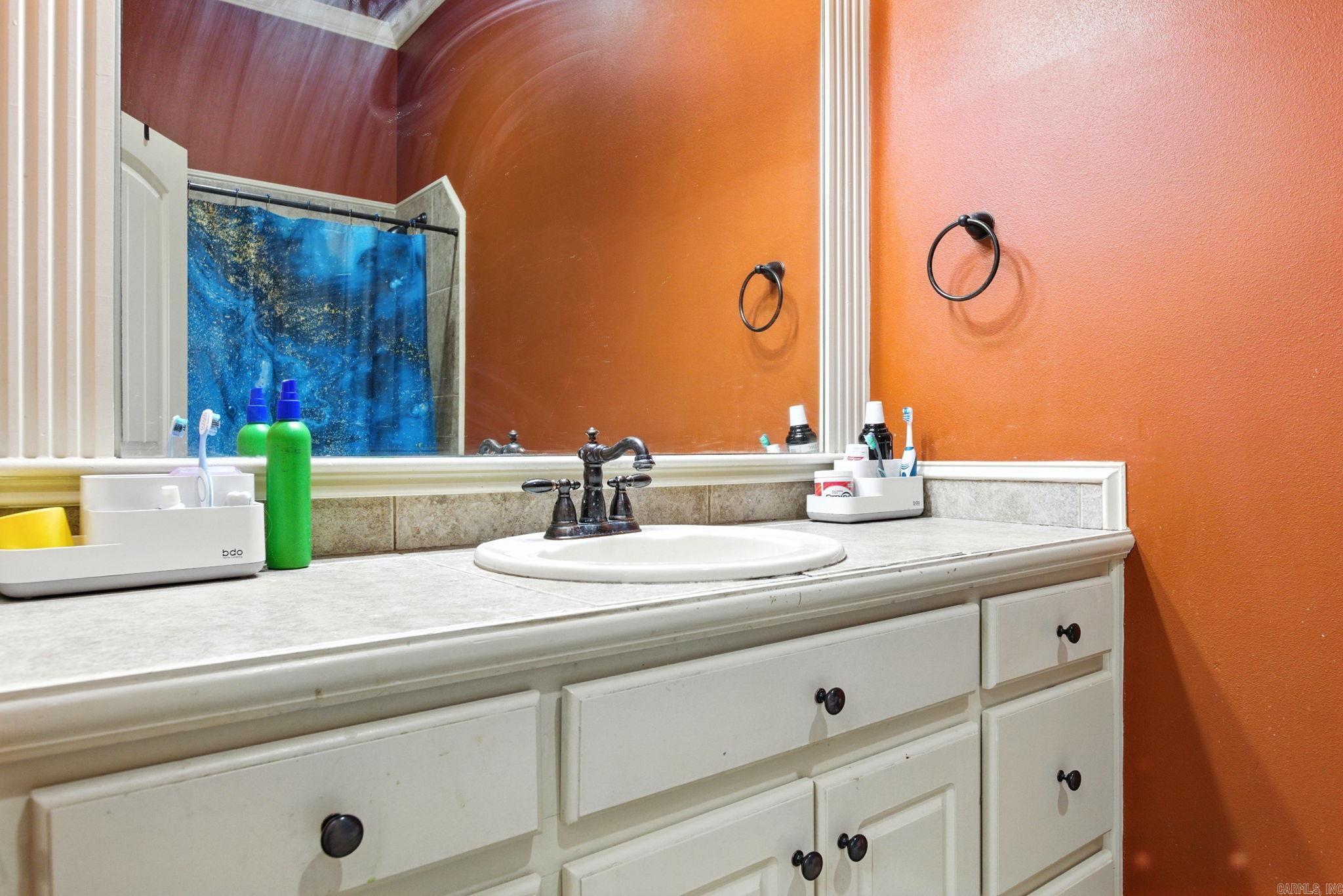SHADOW CREEK - Residential