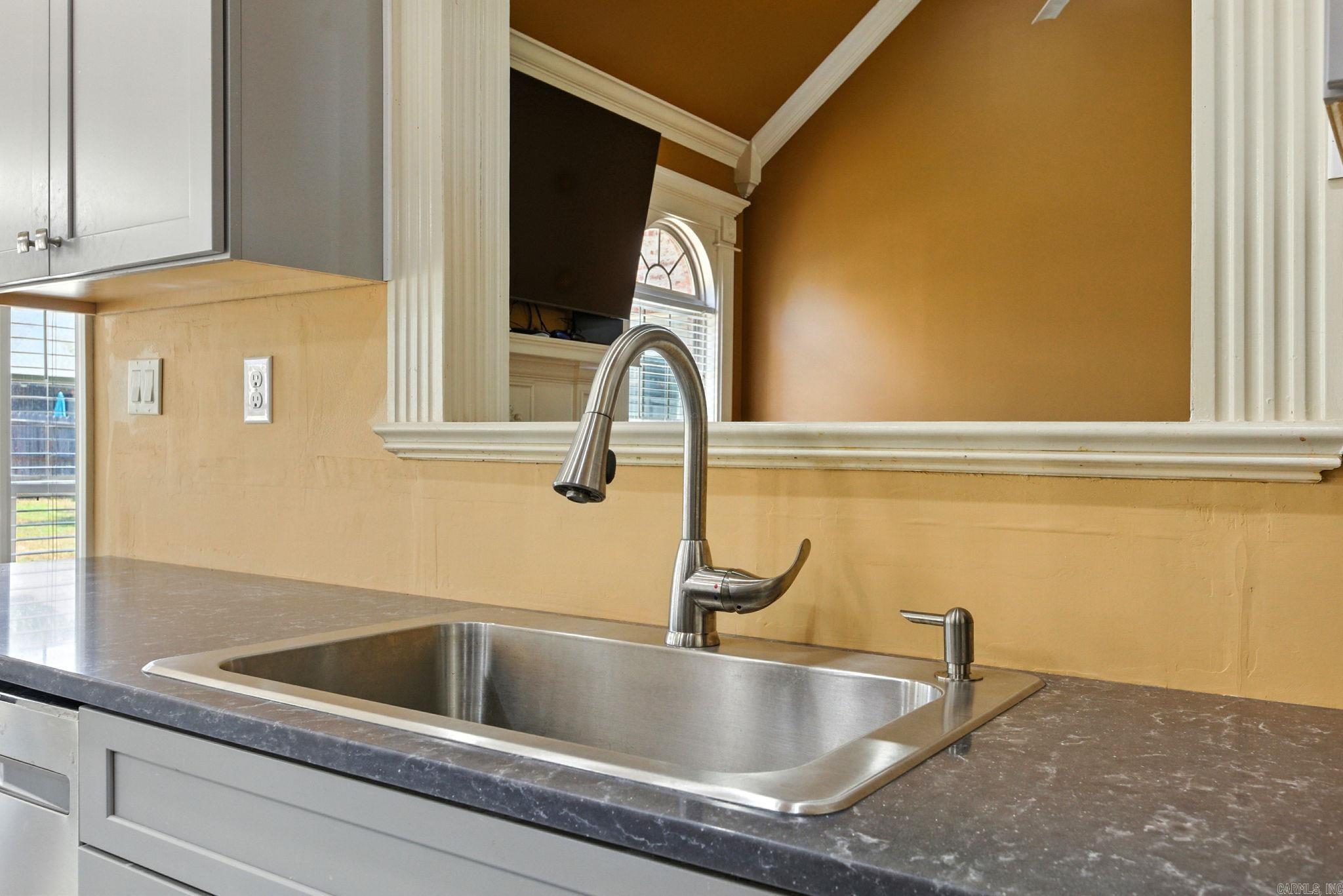 SHADOW CREEK - Residential