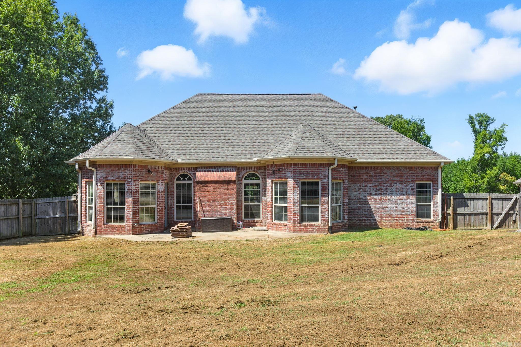 SHADOW CREEK - Residential