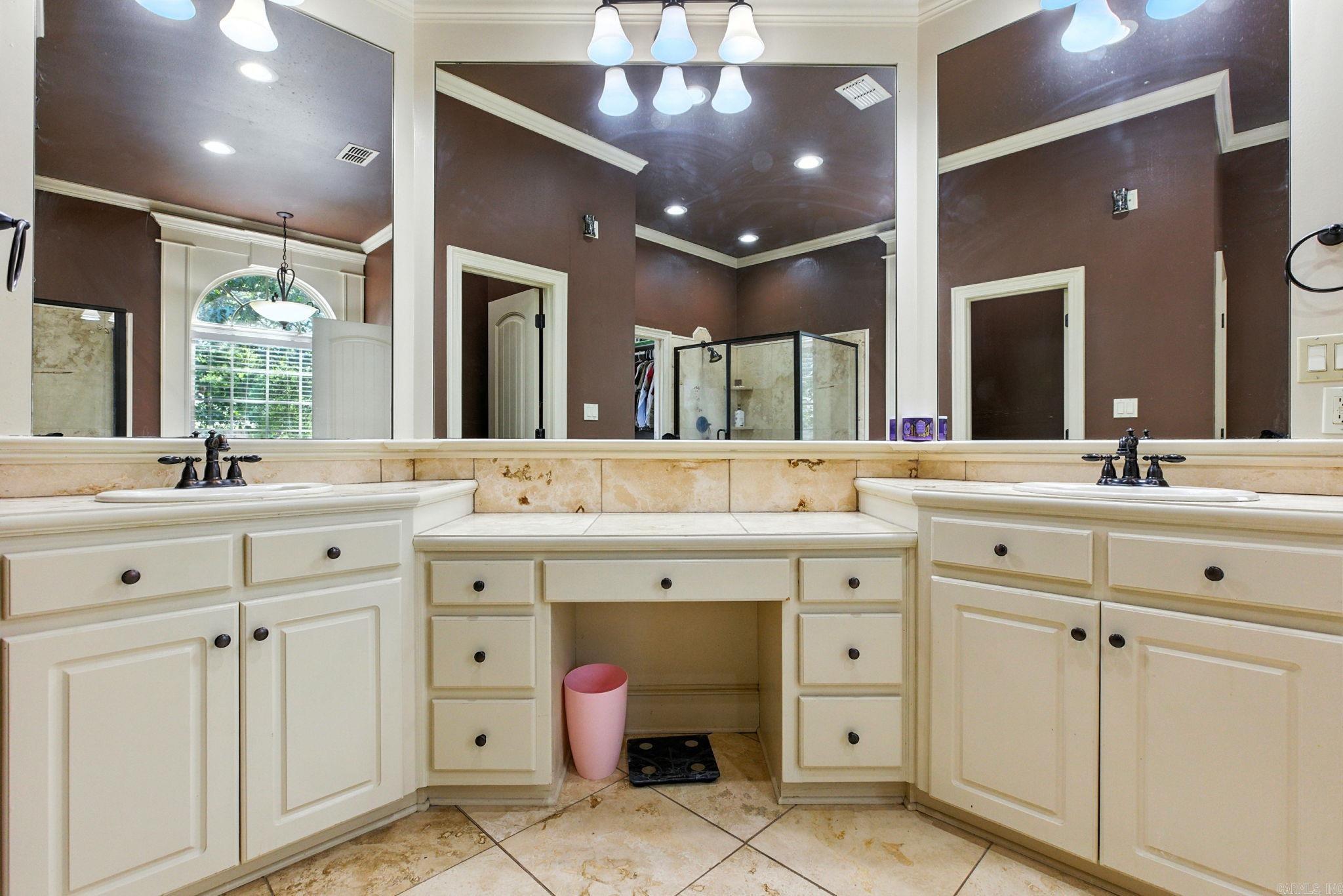 SHADOW CREEK - Residential