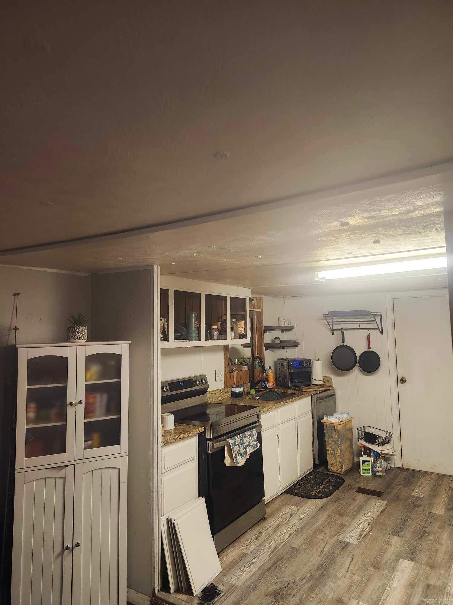 LAKESHORE - TODD DAVIS - Residential