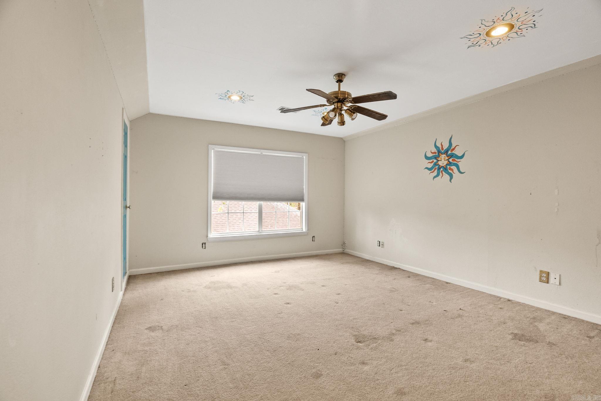 PALISADES HEIGHTS - Residential