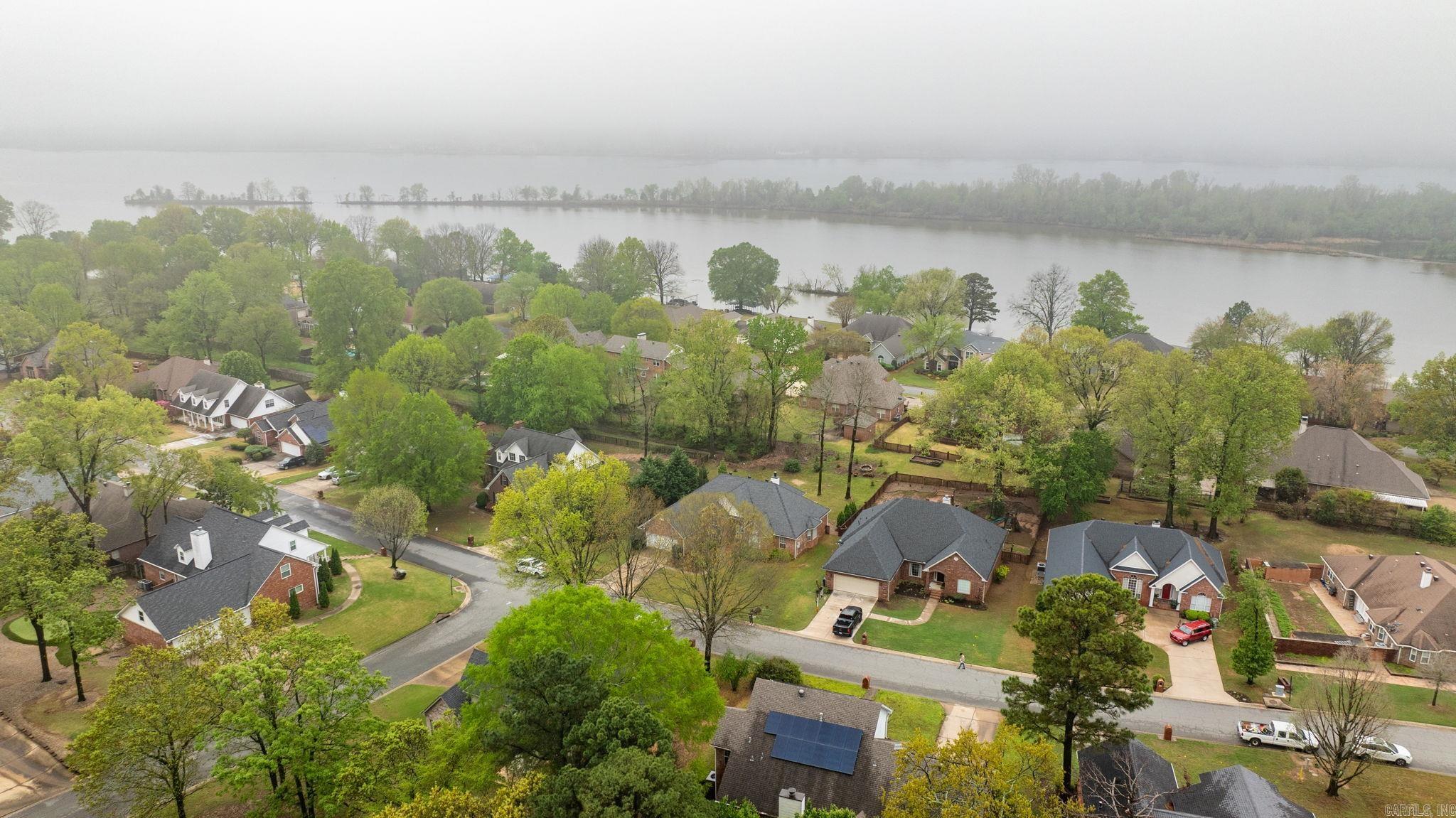 PALISADES HEIGHTS - Residential