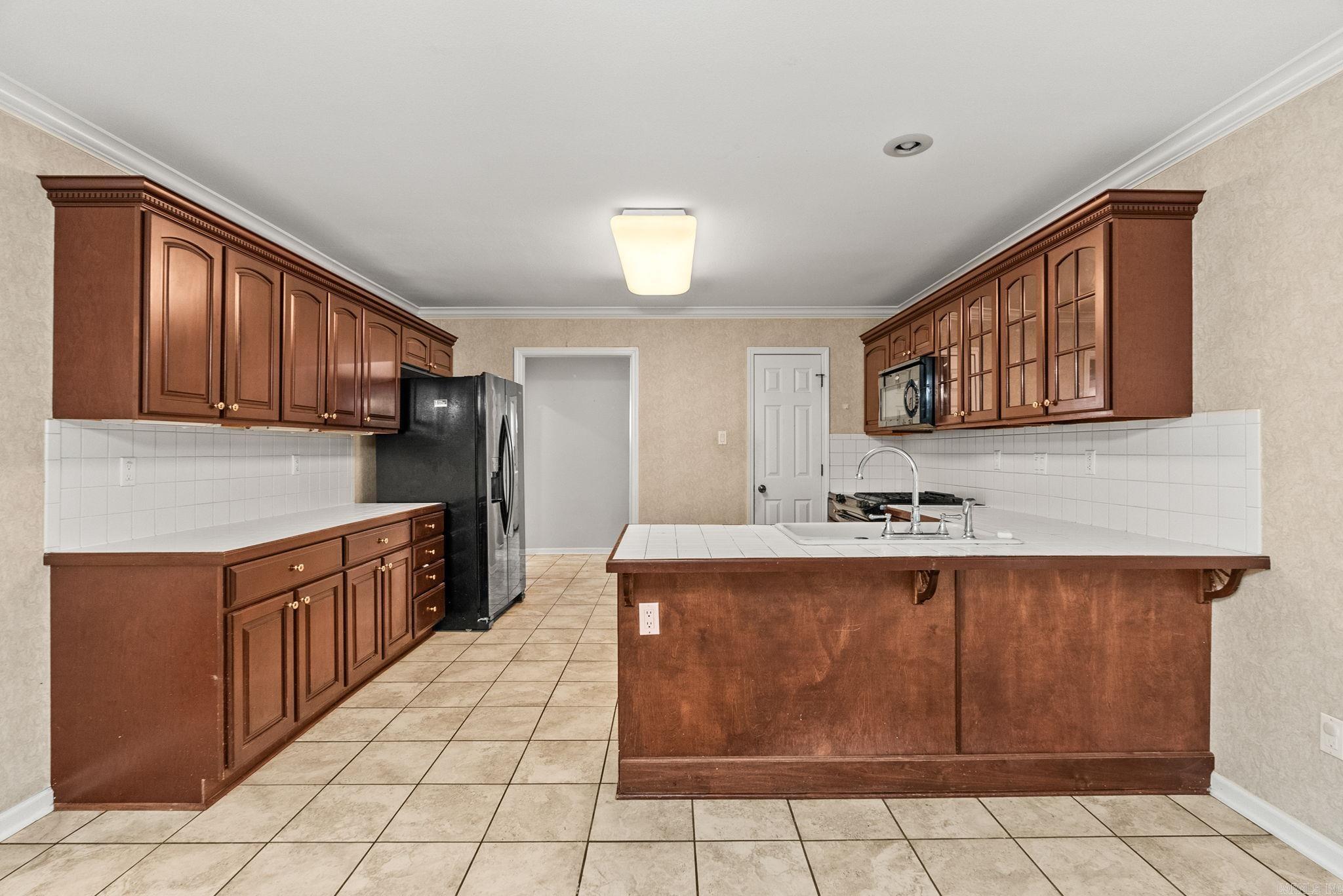 PALISADES HEIGHTS - Residential