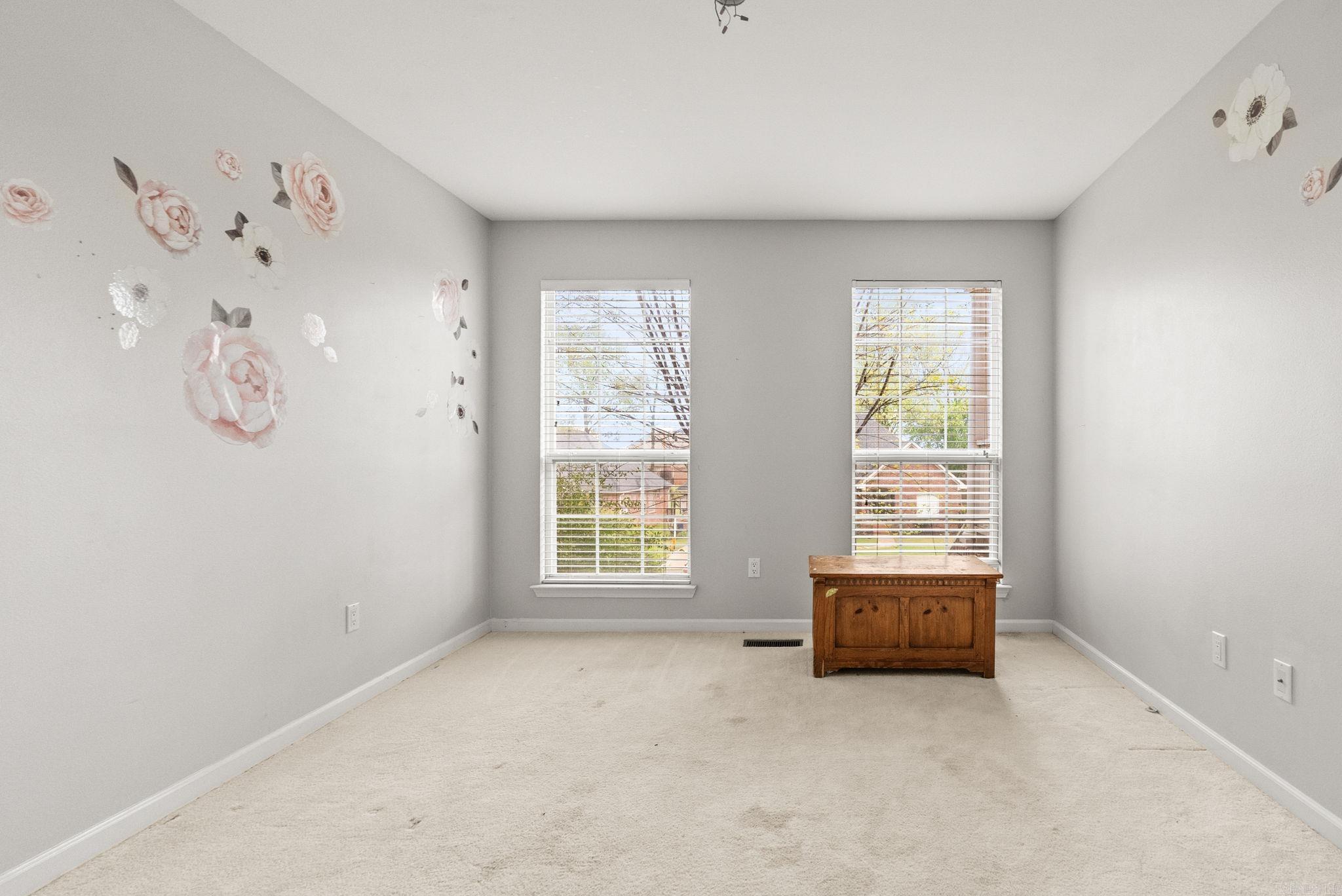 PALISADES HEIGHTS - Residential
