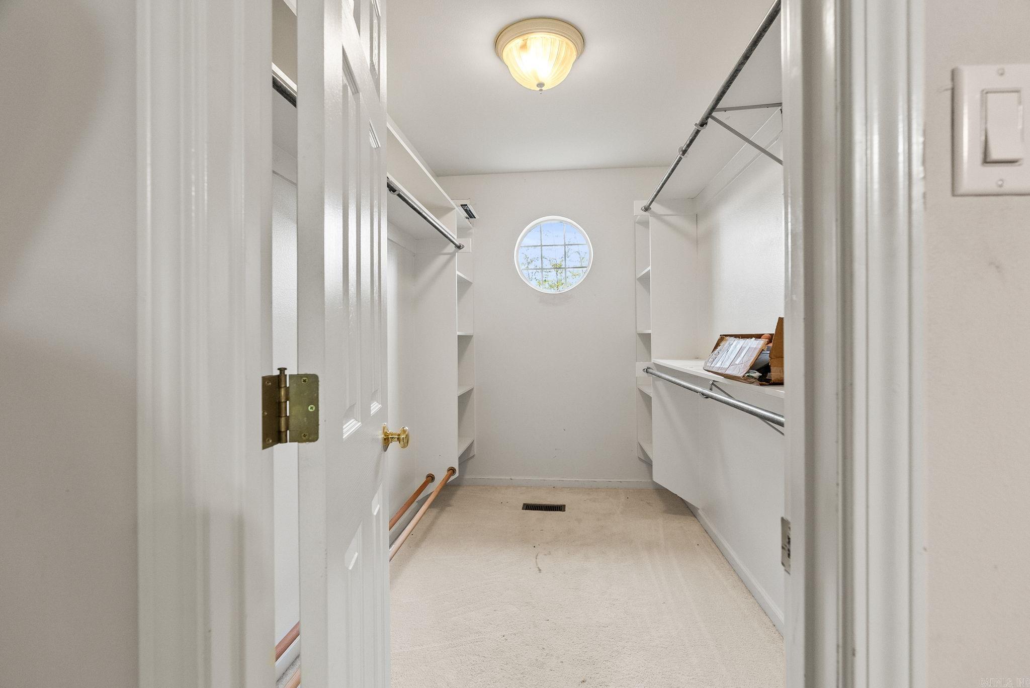 PALISADES HEIGHTS - Residential