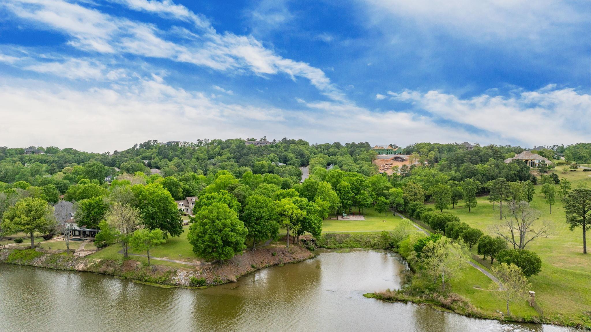 PALISADES HEIGHTS - Residential