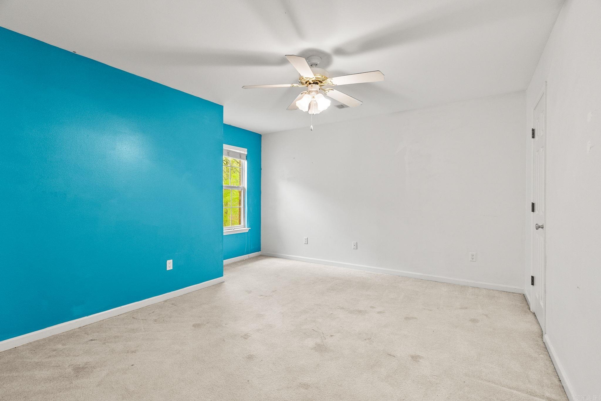 PALISADES HEIGHTS - Residential