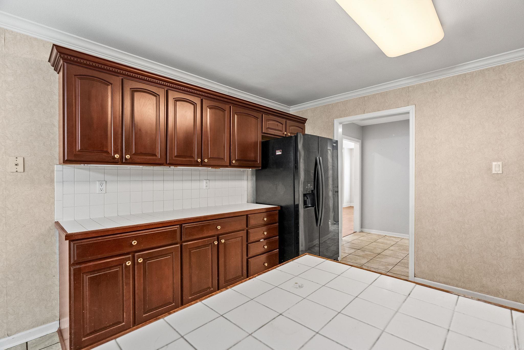 PALISADES HEIGHTS - Residential