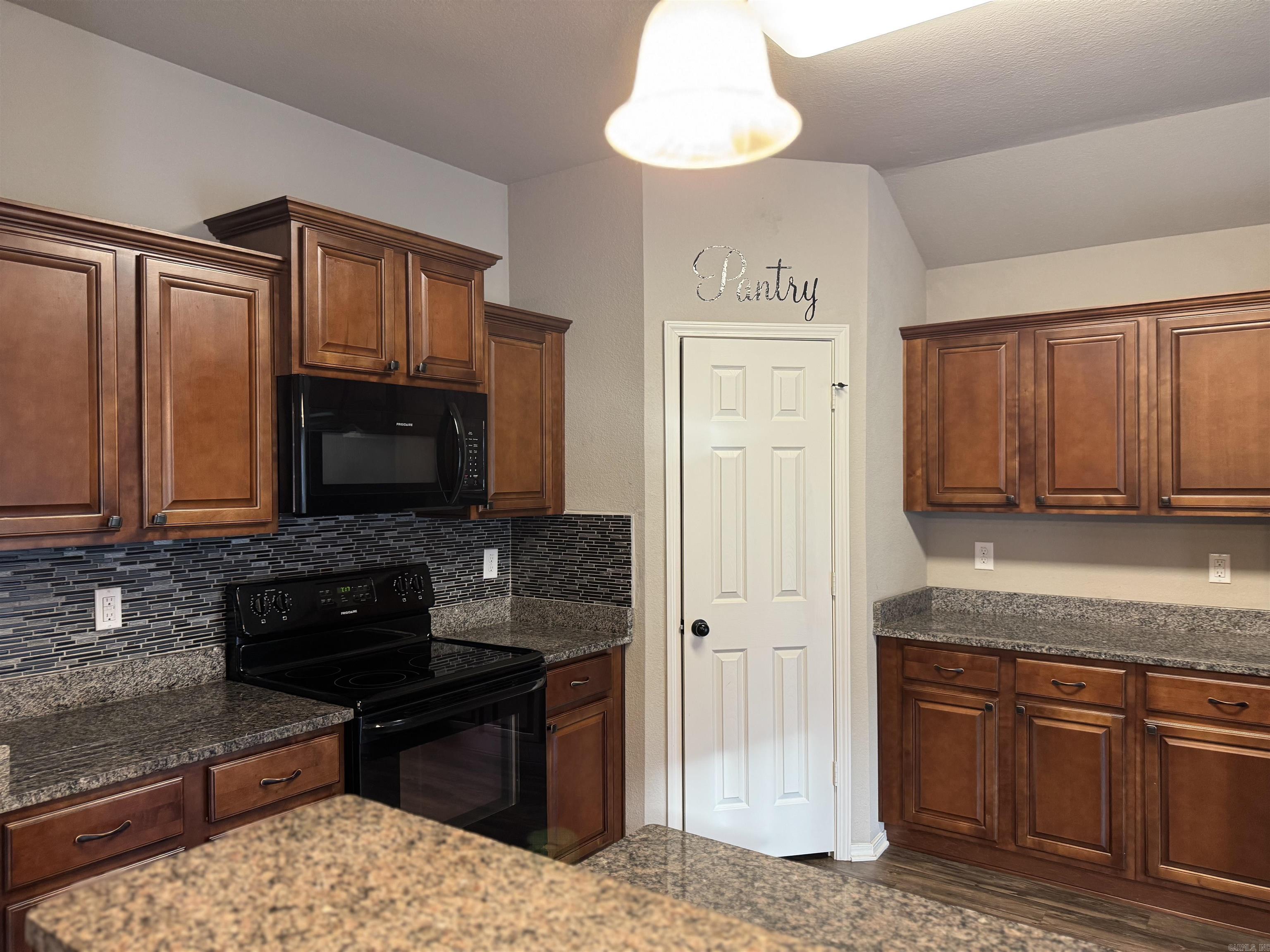 STONEHENGE PLACE - Residential