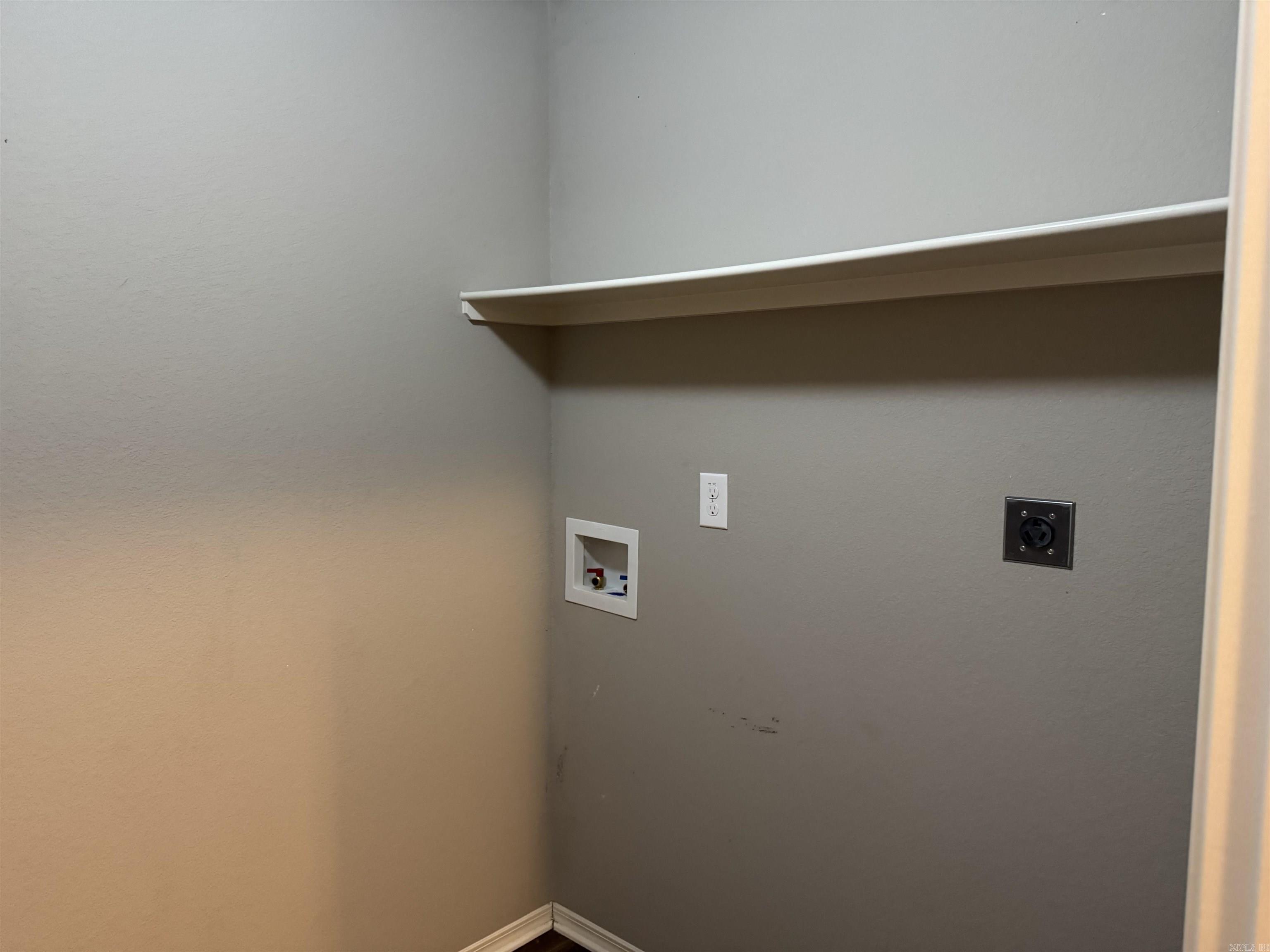 STONEHENGE PLACE - Residential