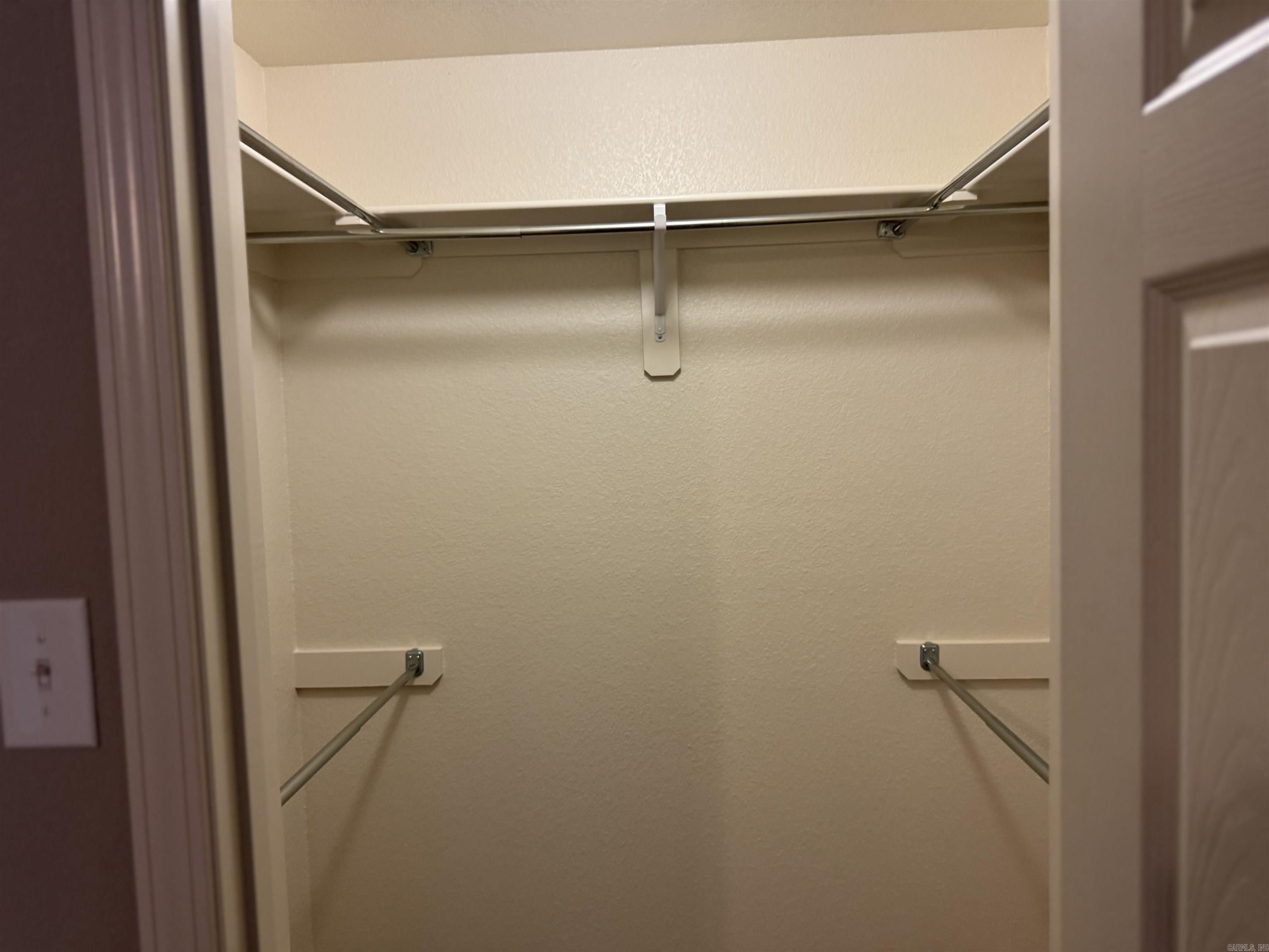 STONEHENGE PLACE - Residential