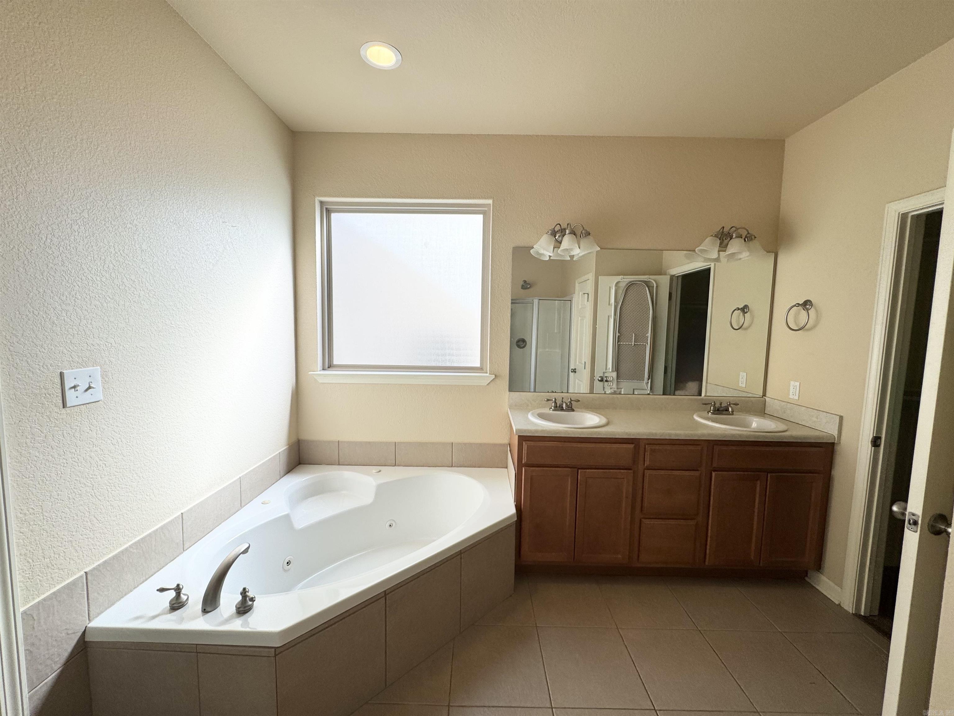 Shadow Peak - Residential Lease