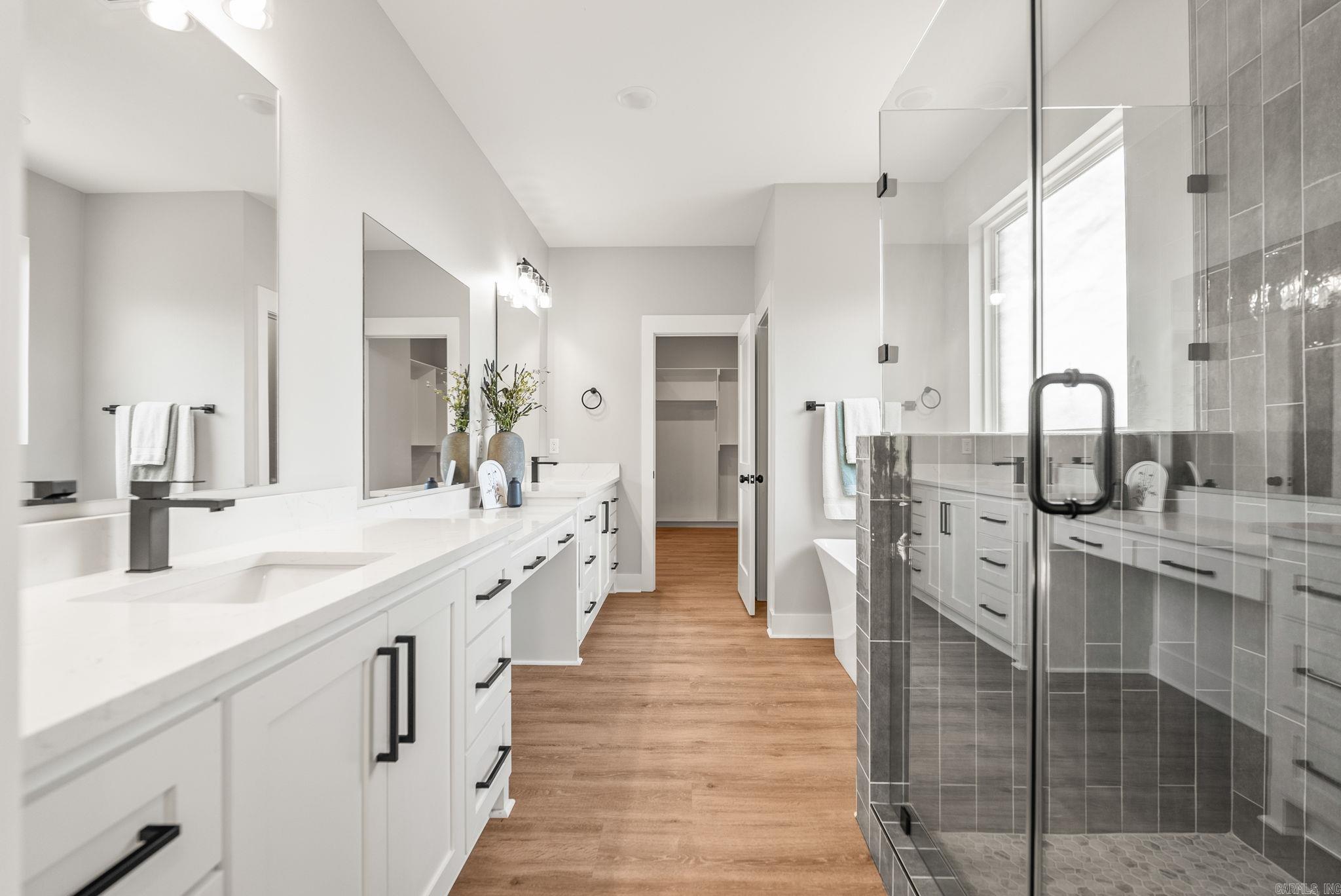 MILLERS GLENN - Residential