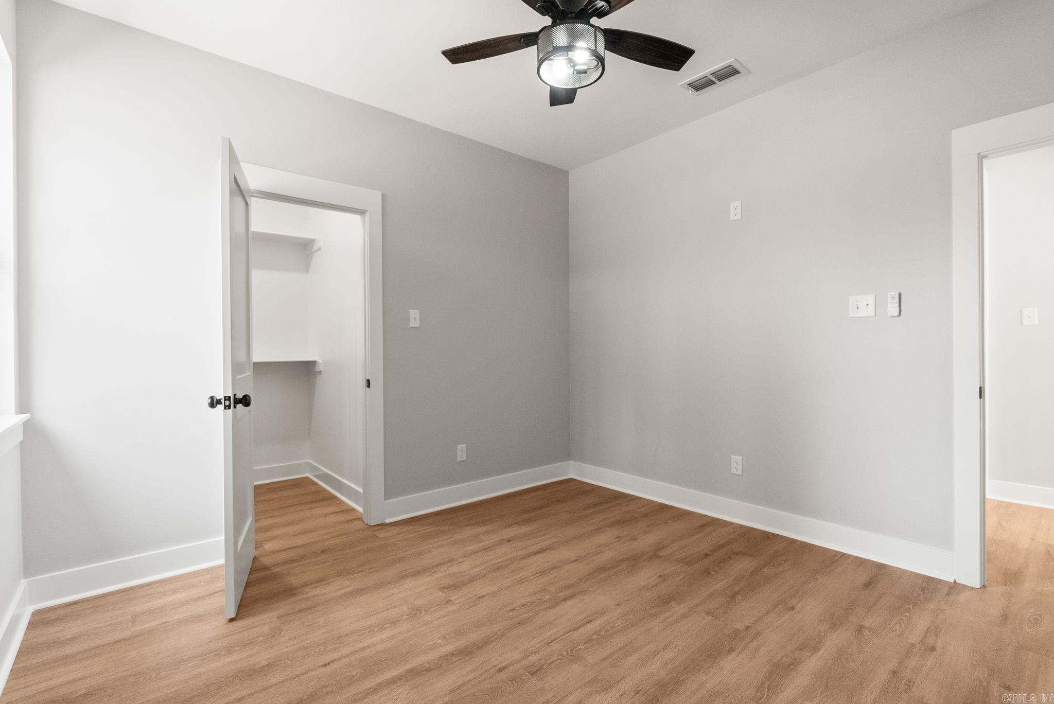 MILLERS GLENN - Residential