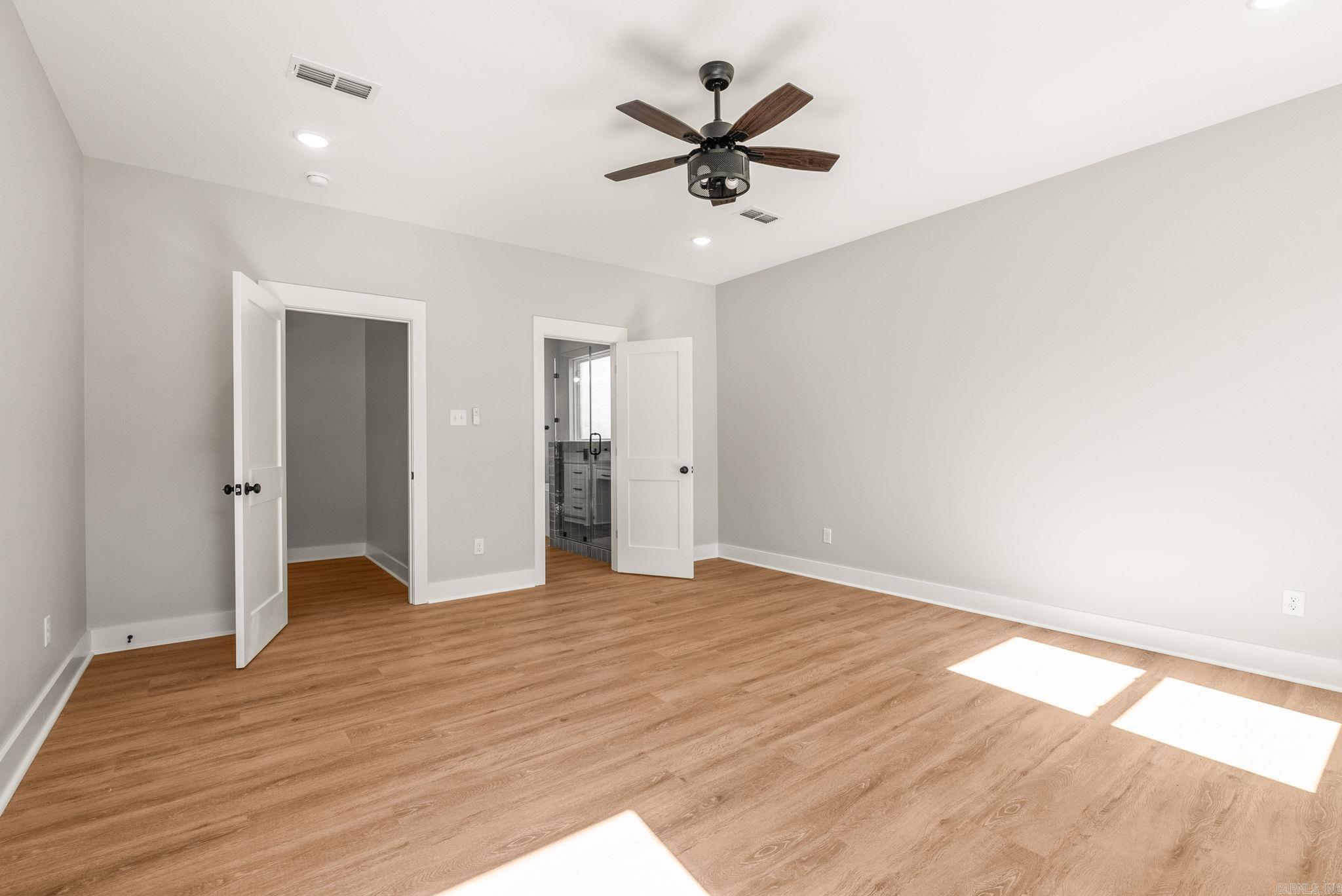 MILLERS GLENN - Residential