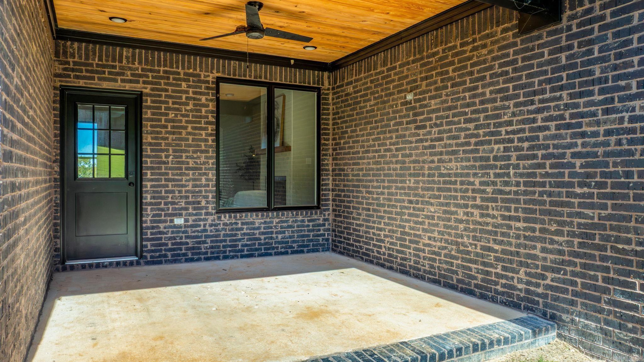 MILLERS GLENN - Residential