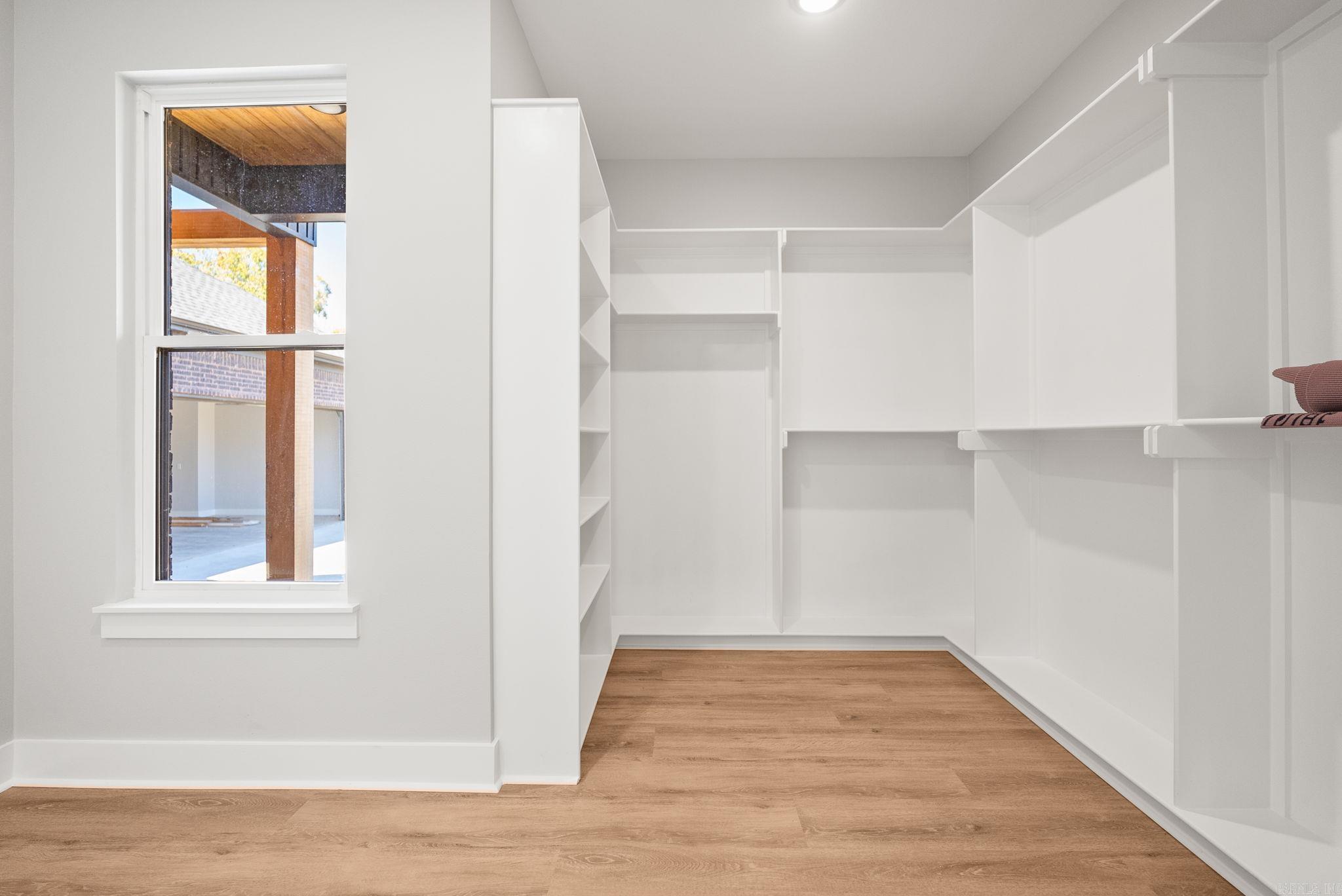 MILLERS GLENN - Residential