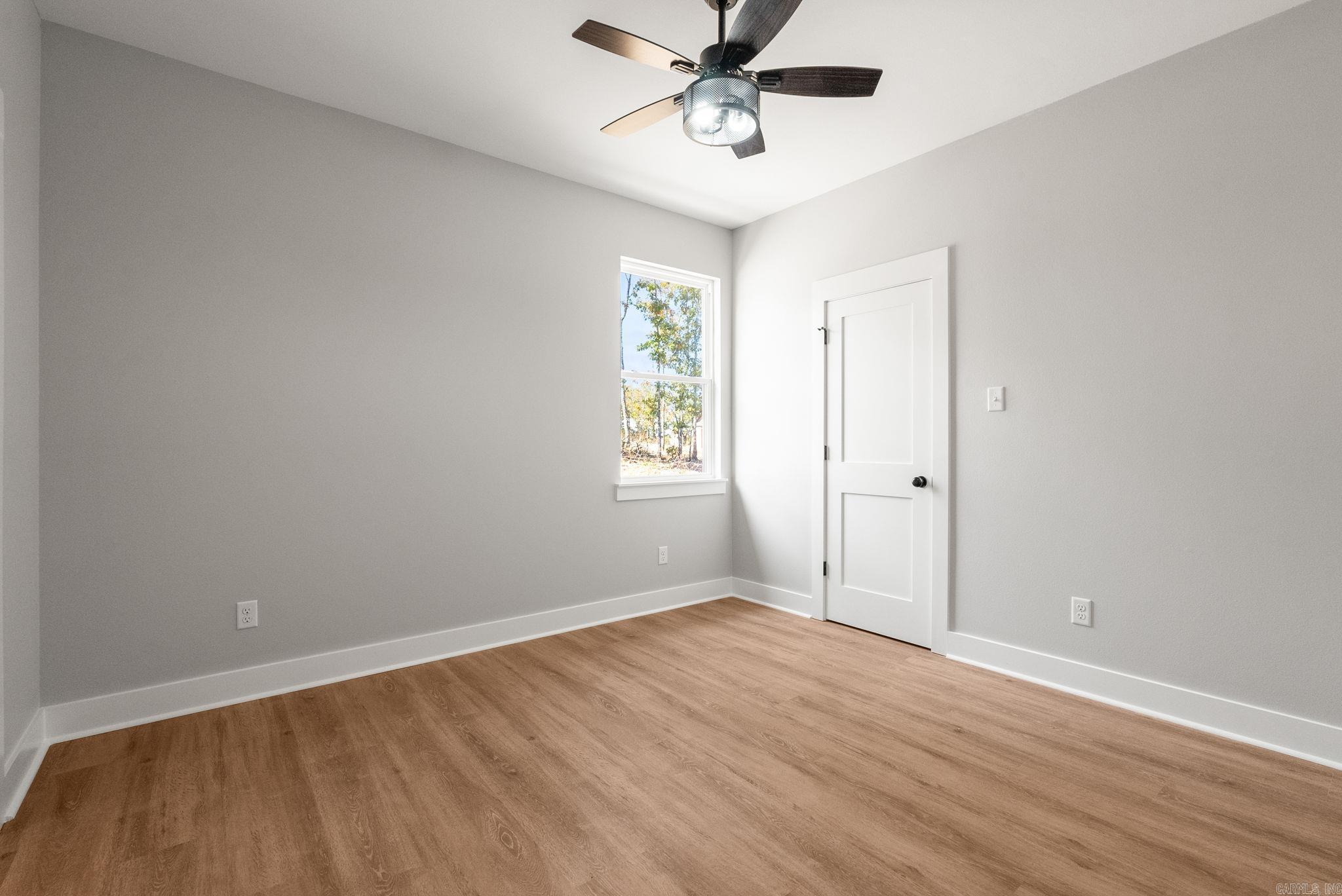 MILLERS GLENN - Residential