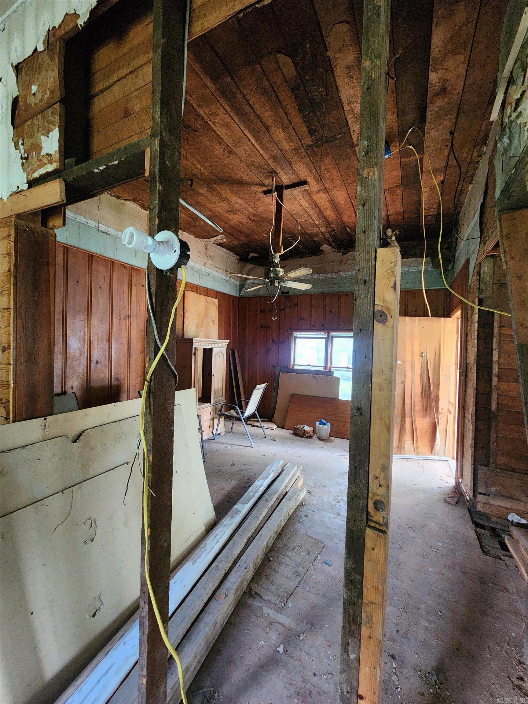 MENA ORIGINAL - Residential