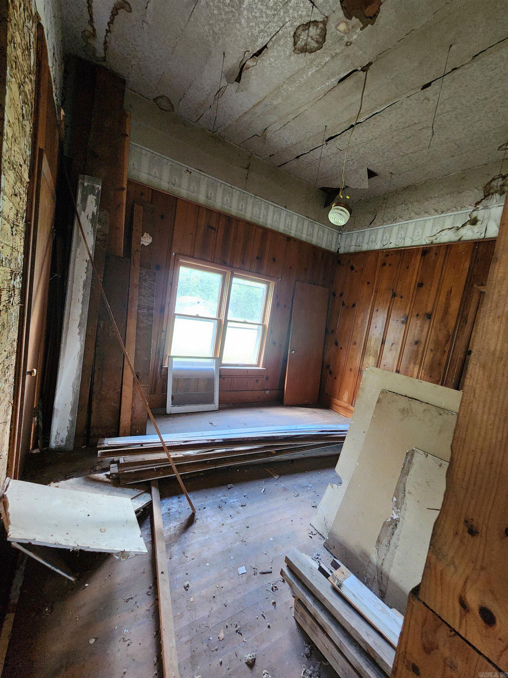 MENA ORIGINAL - Residential