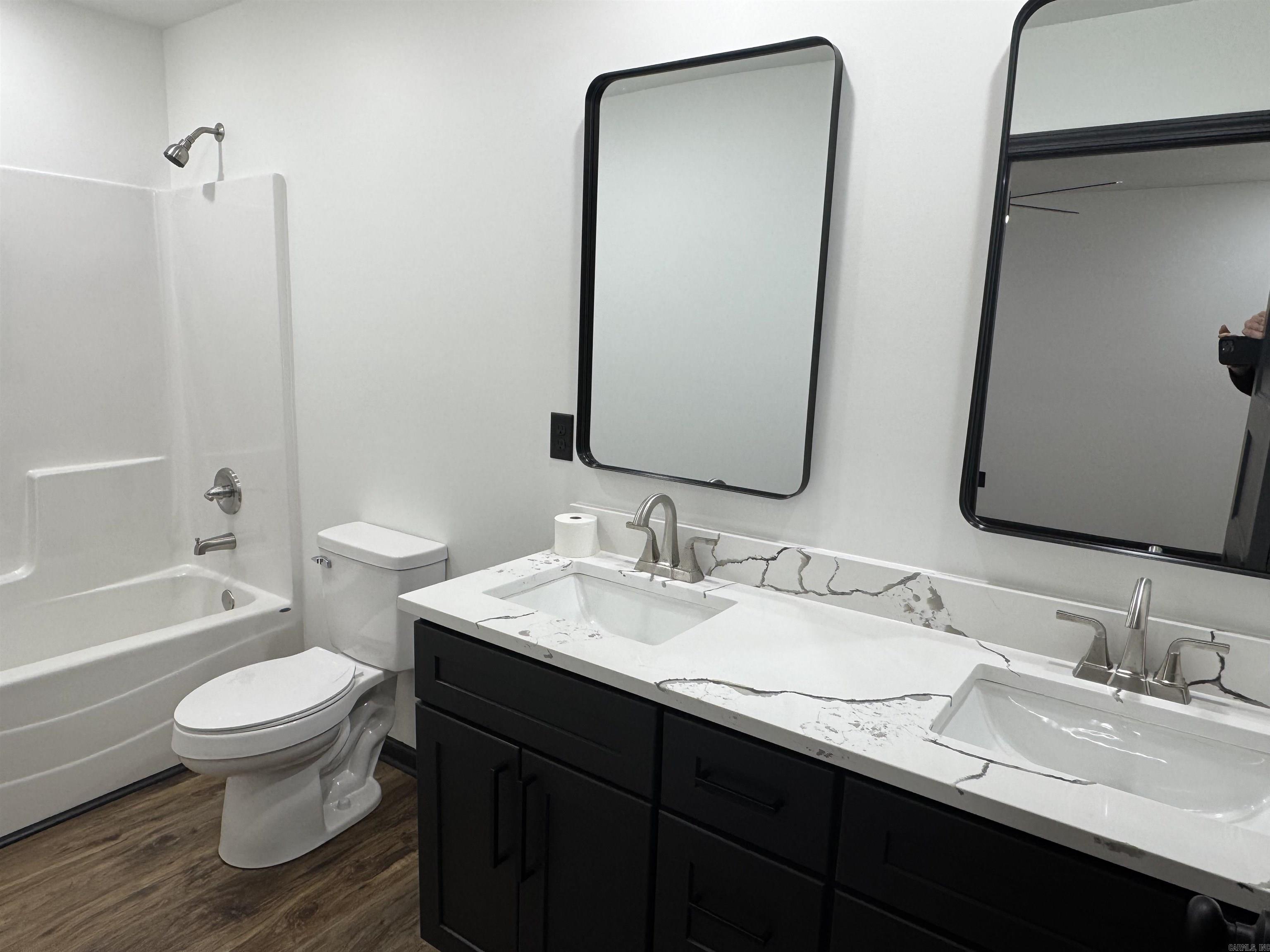 HILLVIEW ACRES - Residential