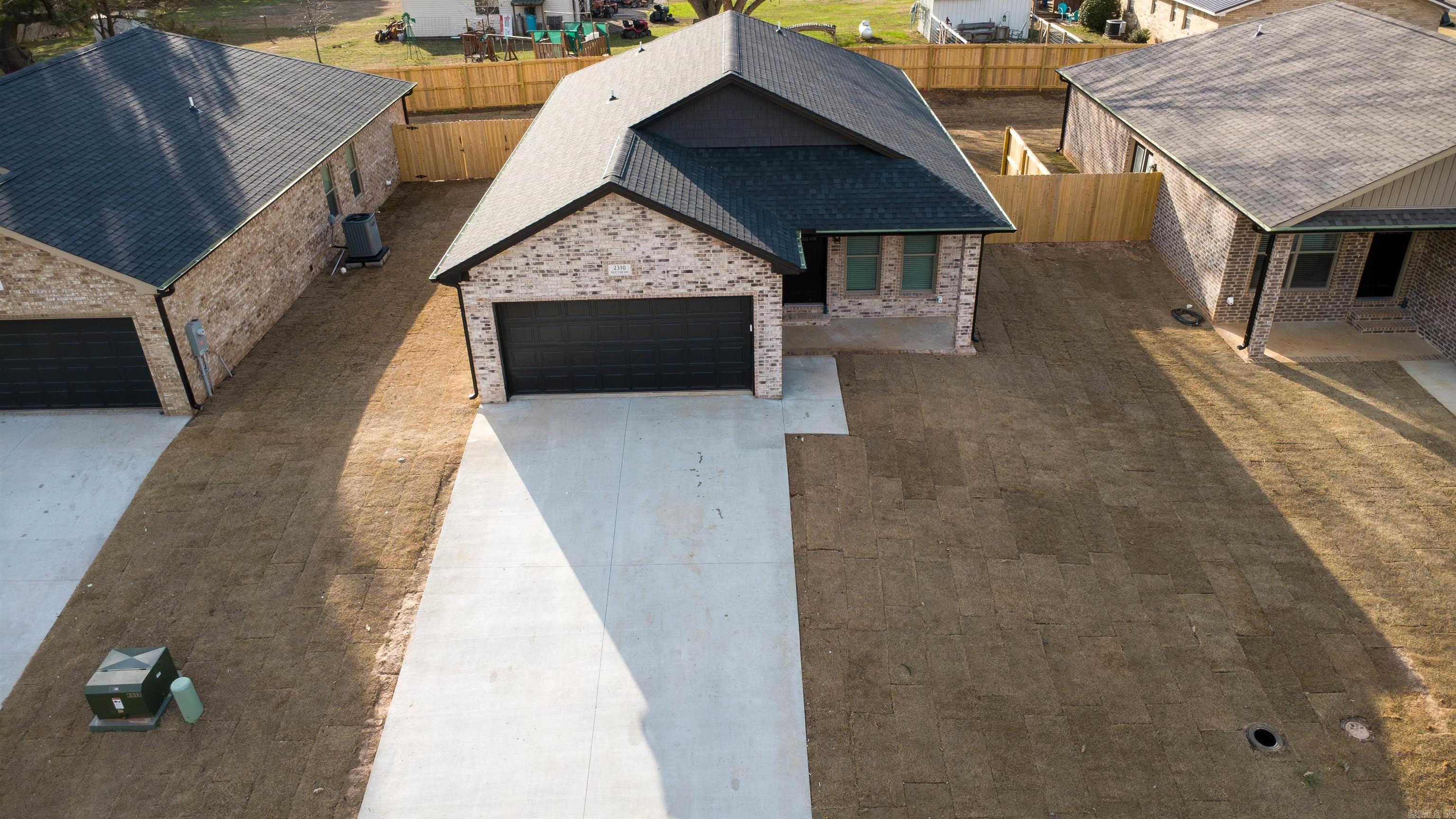 HILLVIEW ACRES - Residential