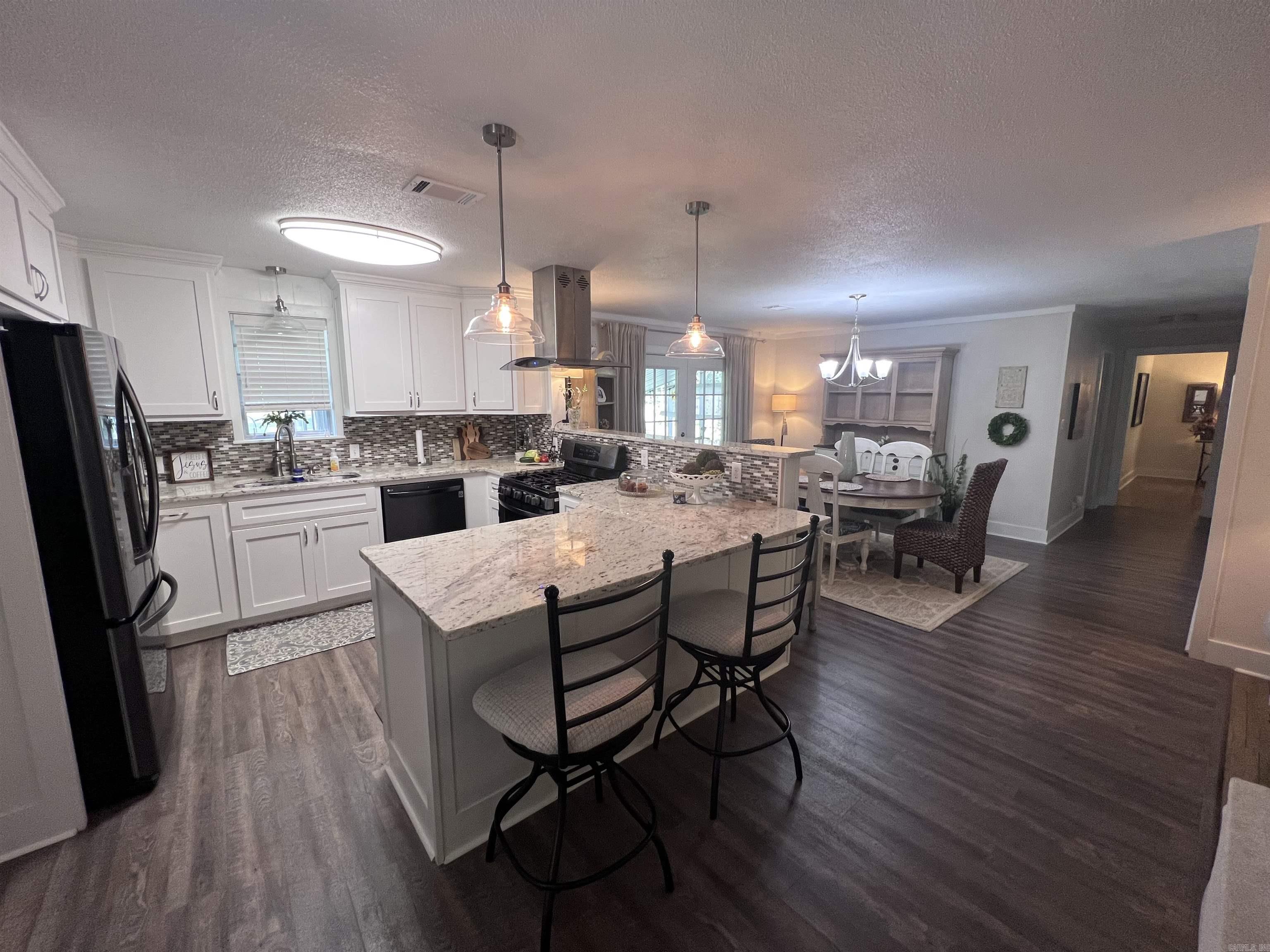 CLEMENT ACRES - Residential