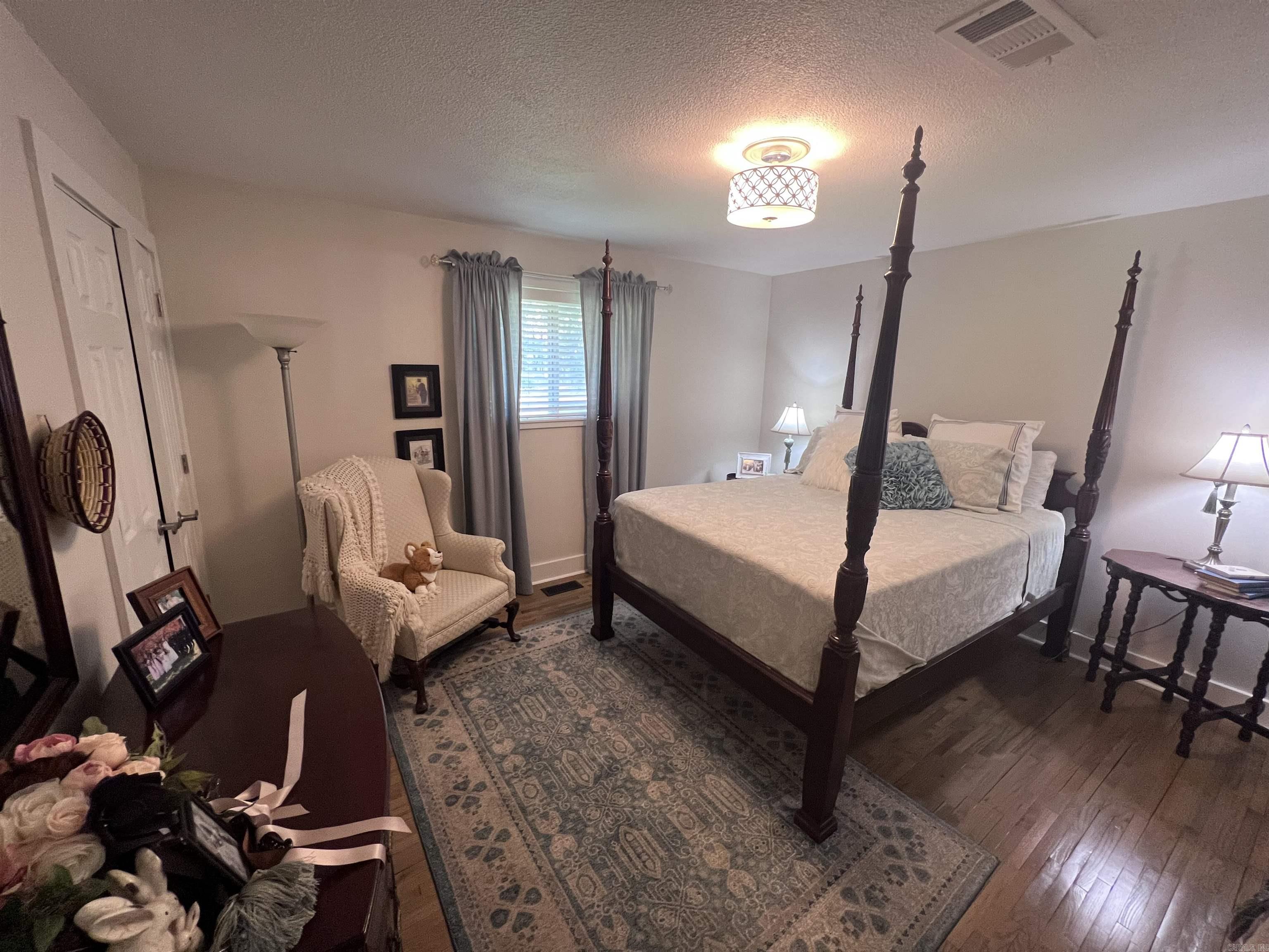 CLEMENT ACRES - Residential