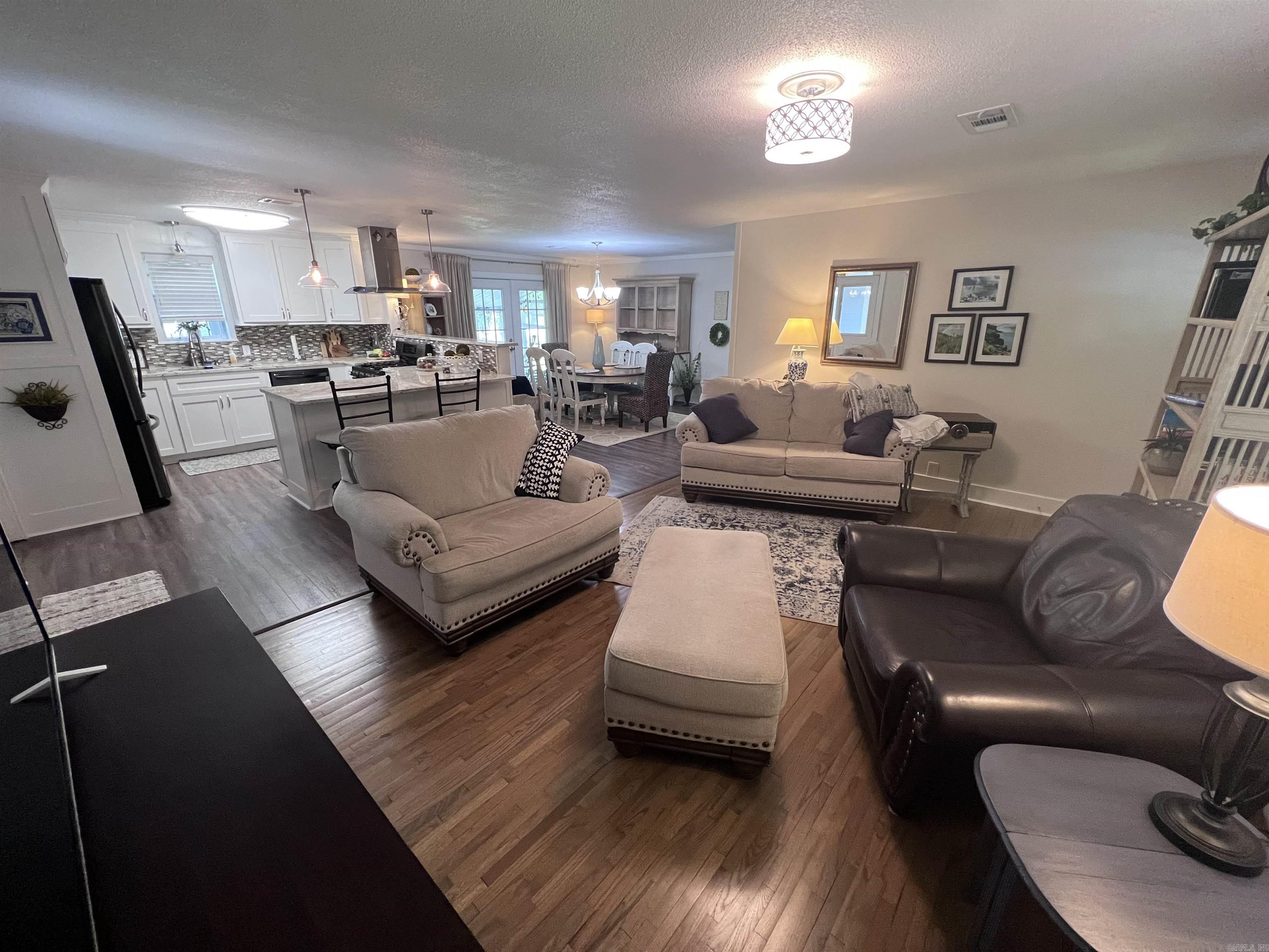 CLEMENT ACRES - Residential