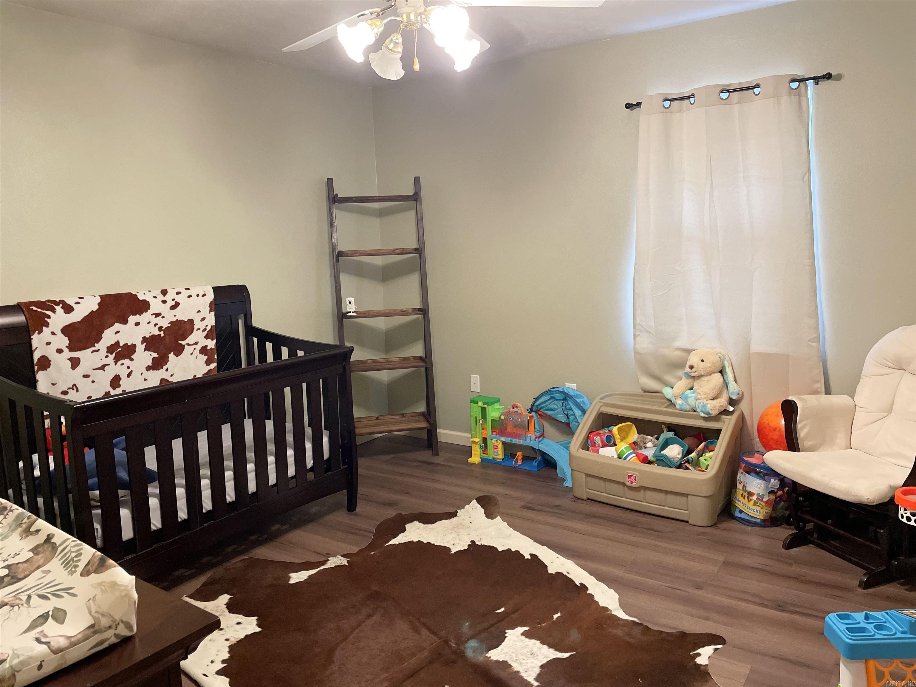 PLEASANT VALLEY - Residential