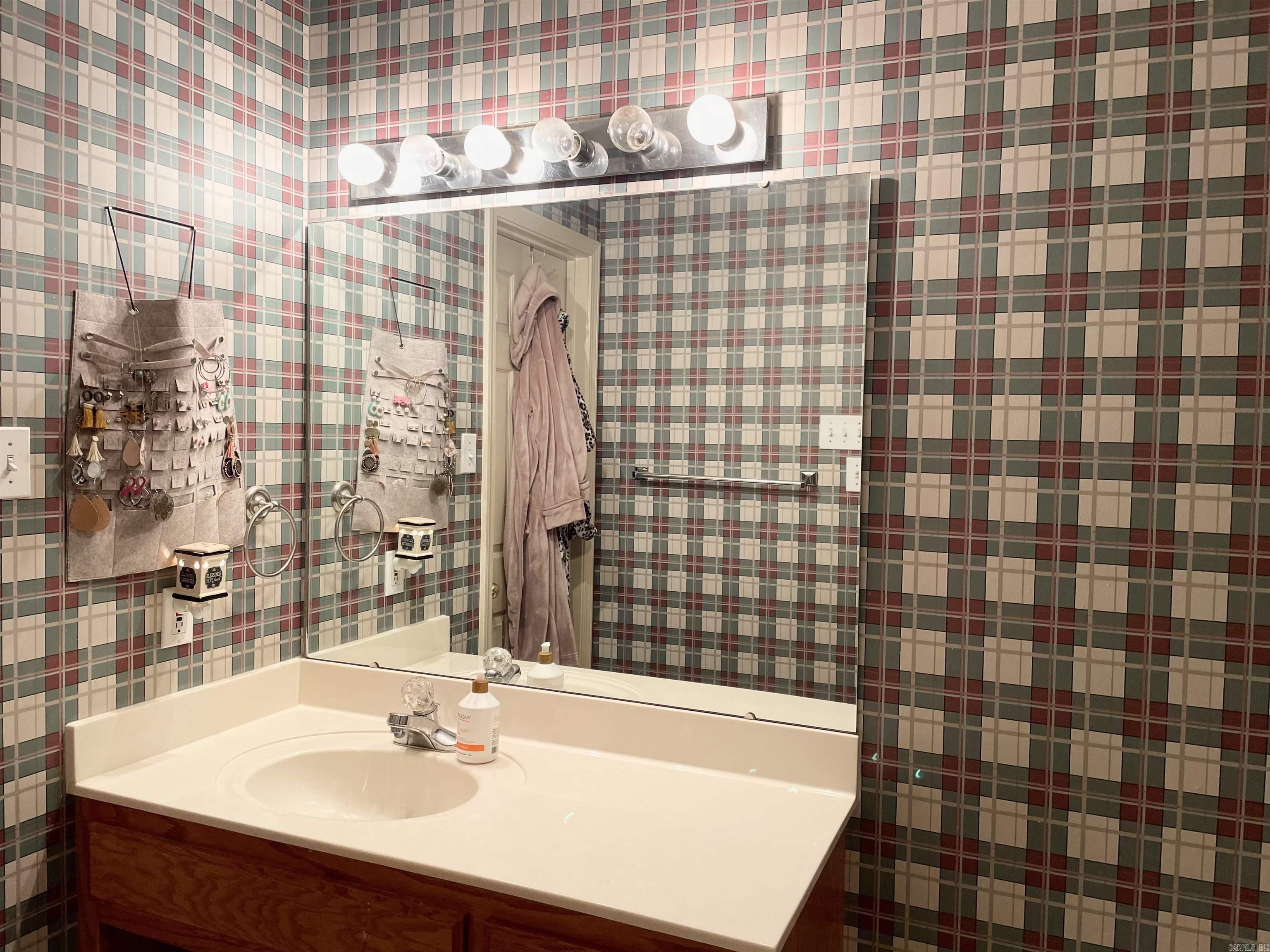 PLEASANT VALLEY - Residential