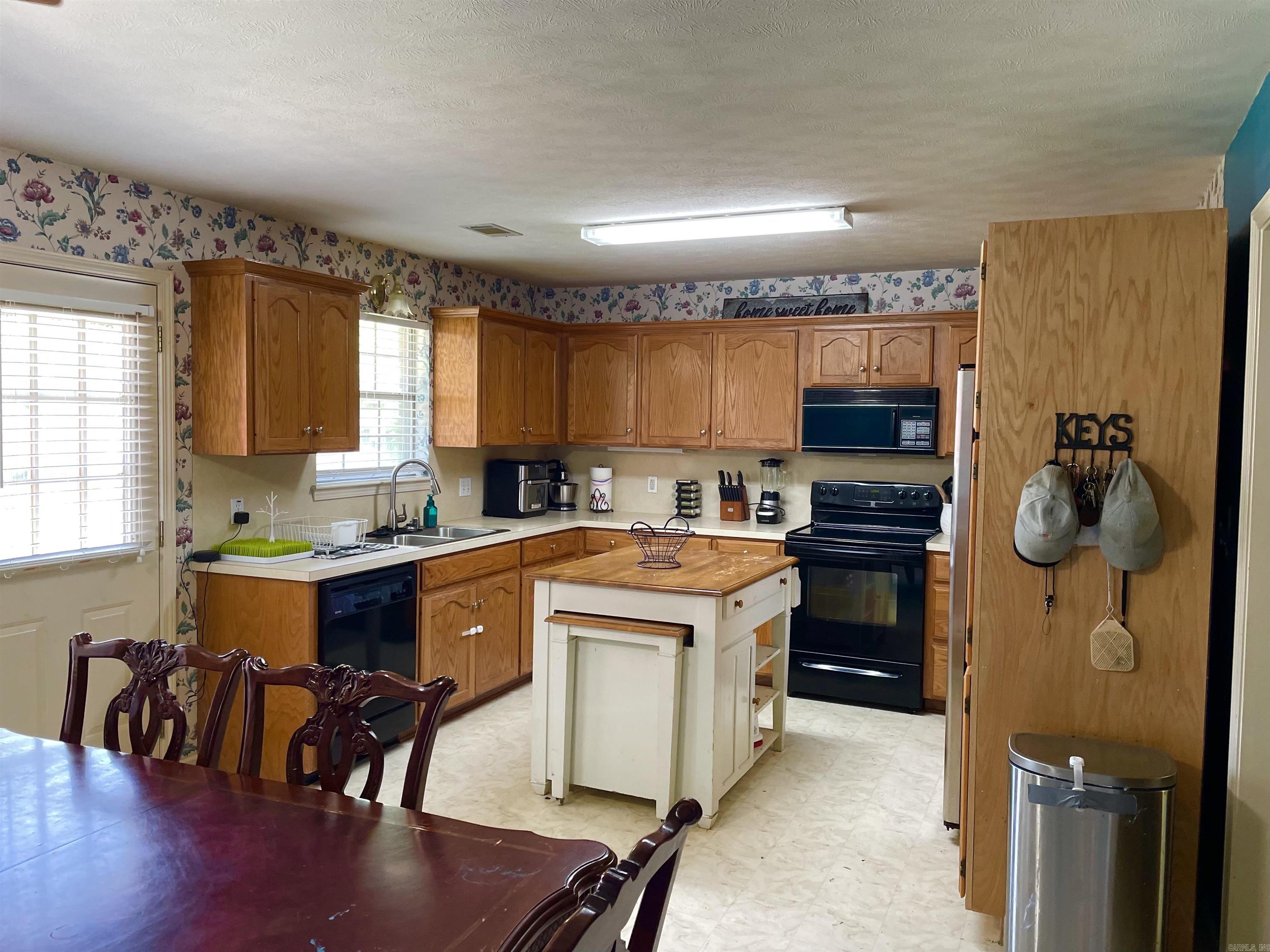 PLEASANT VALLEY - Residential