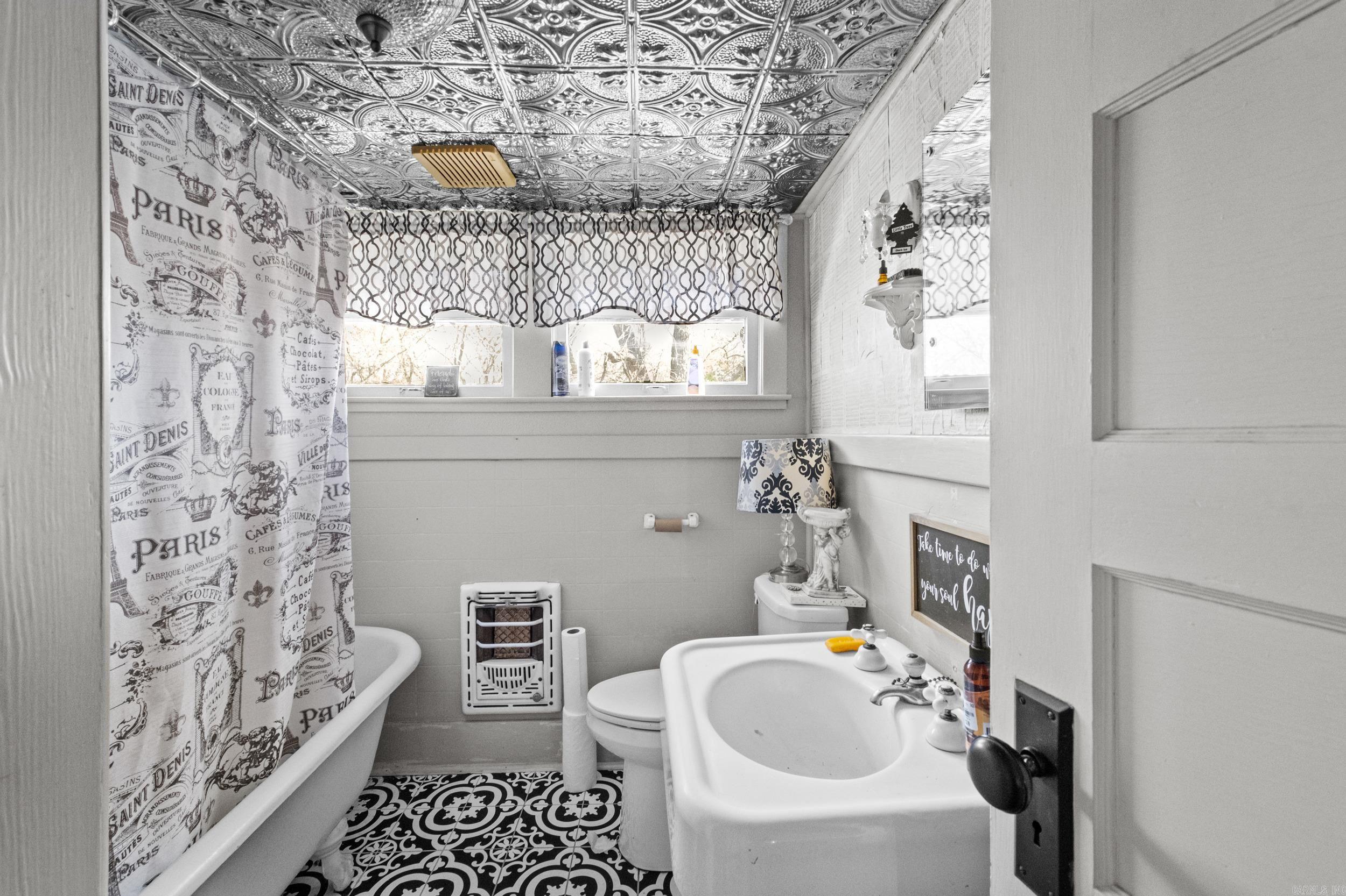 JONES ADD (SEARCY) - Residential