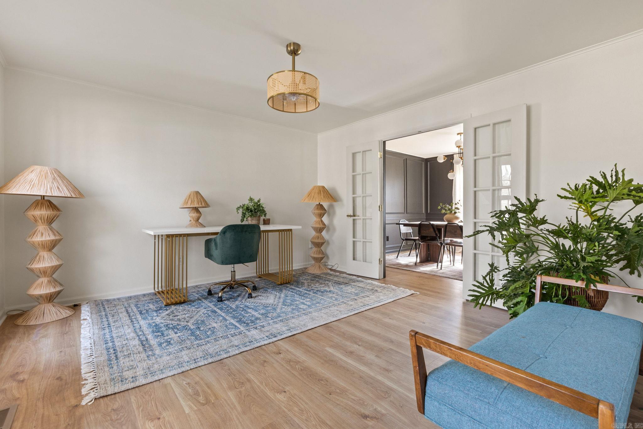 PEBBLE BEACH PARK - Residential