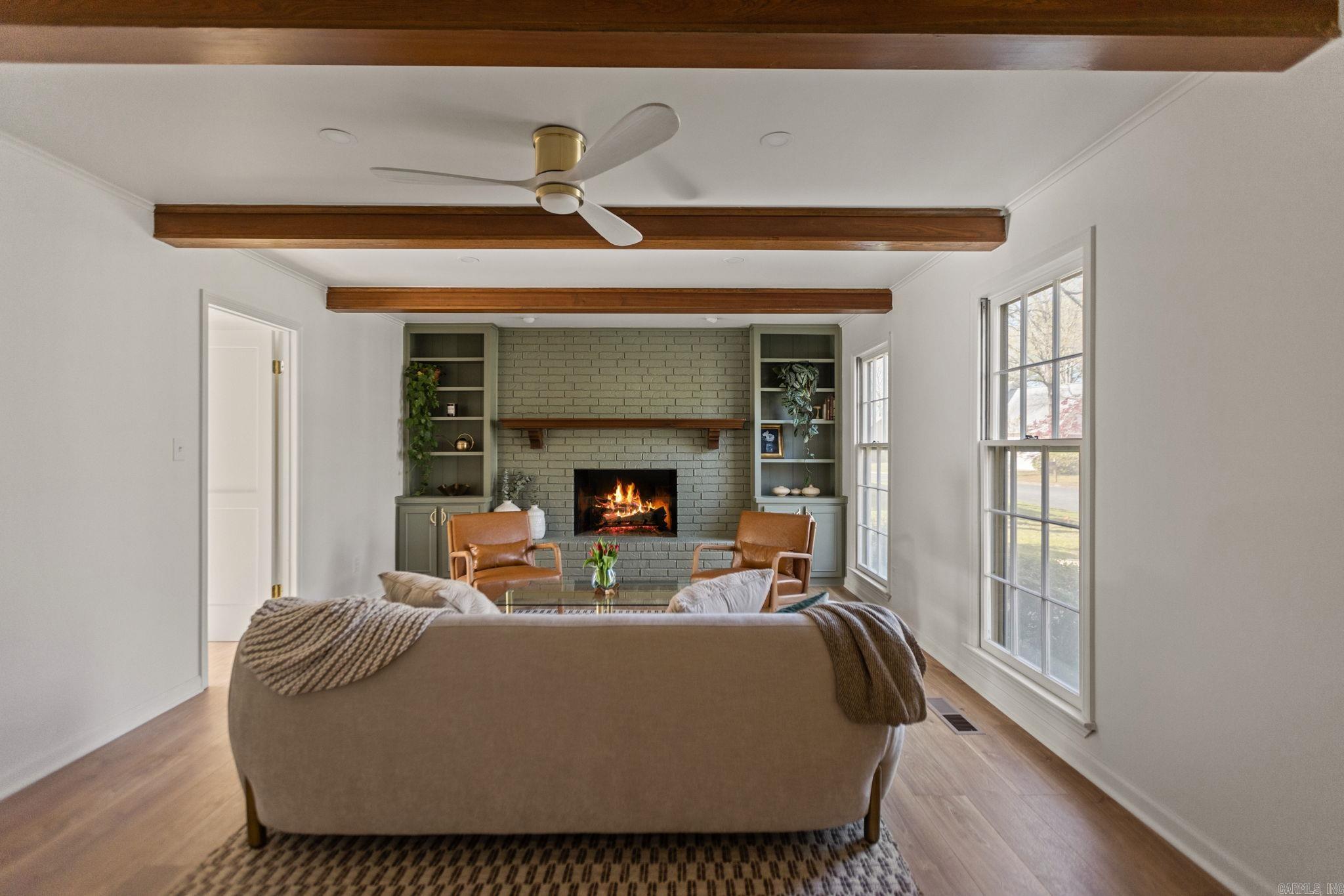 PEBBLE BEACH PARK - Residential