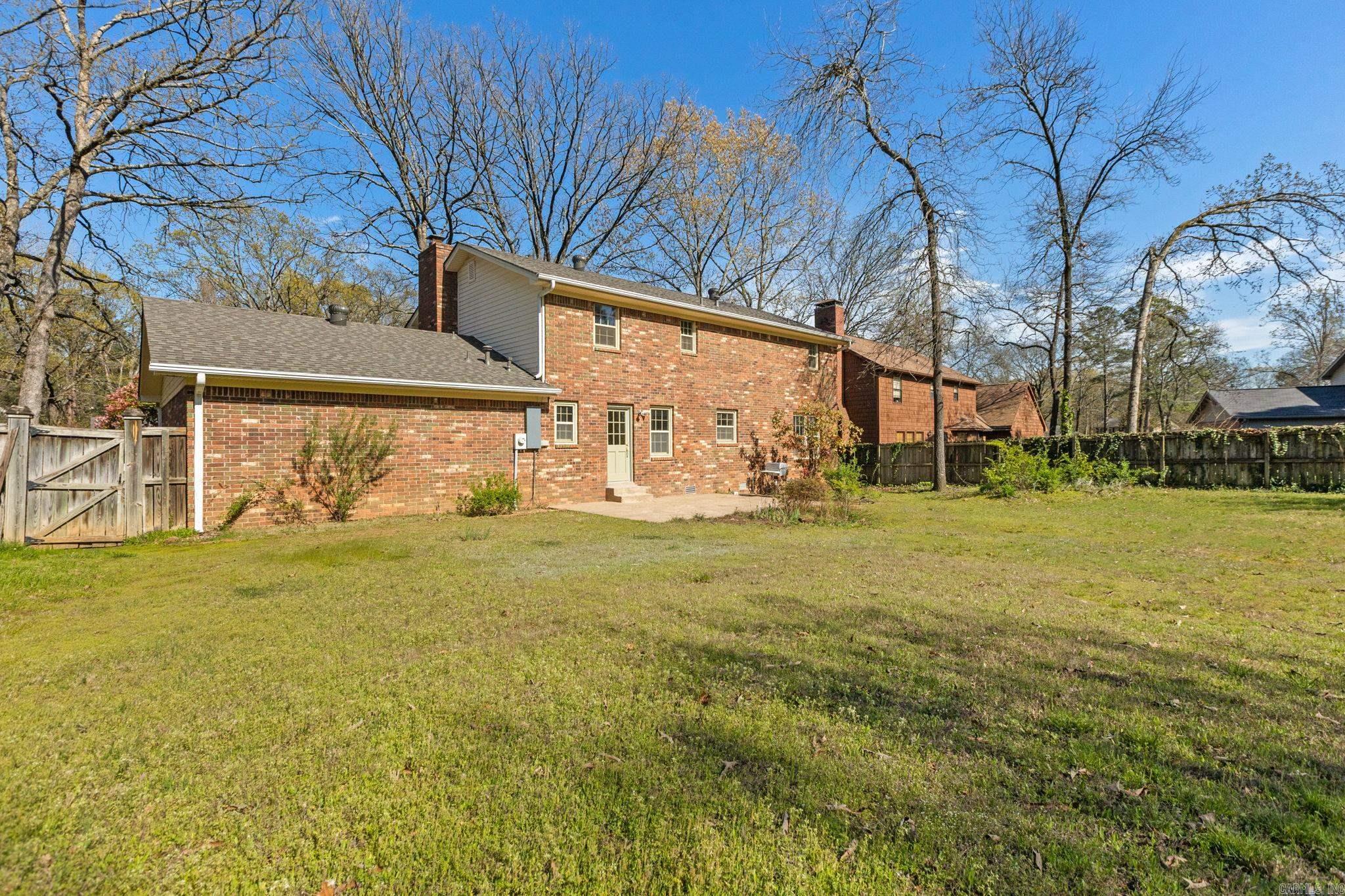 PEBBLE BEACH PARK - Residential
