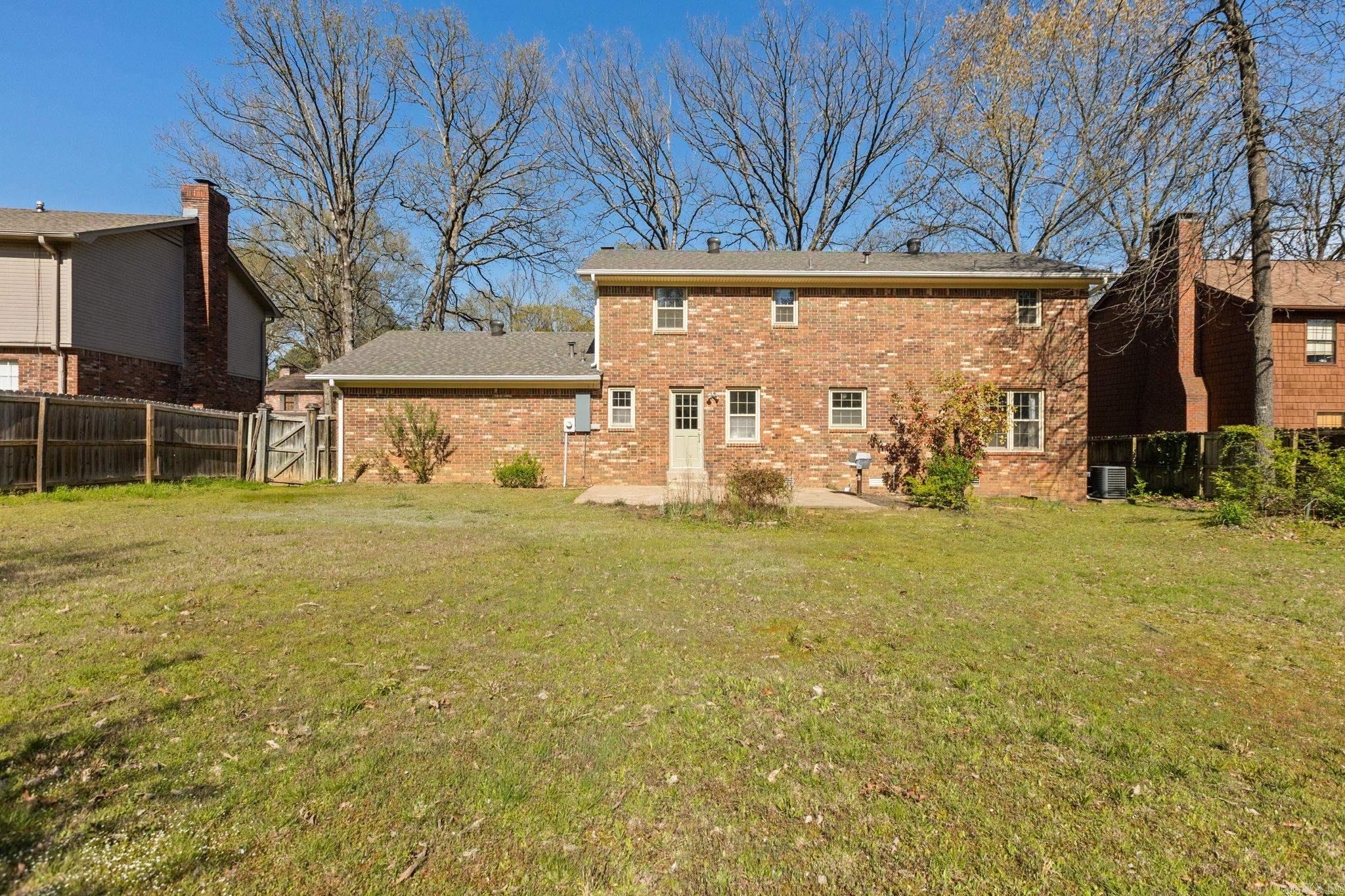 PEBBLE BEACH PARK - Residential